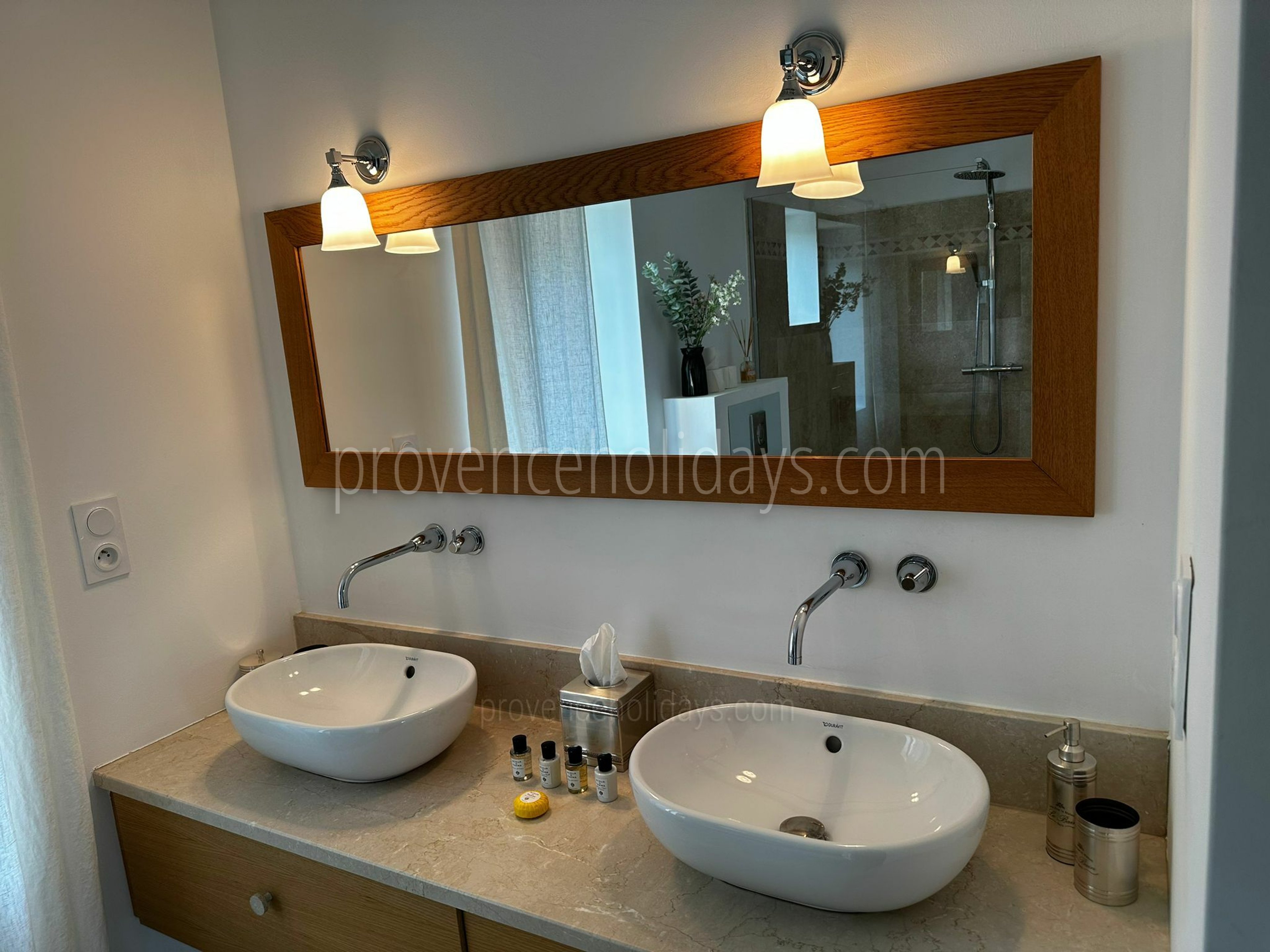 58 - Mas du Carlet: Villa: Bathroom