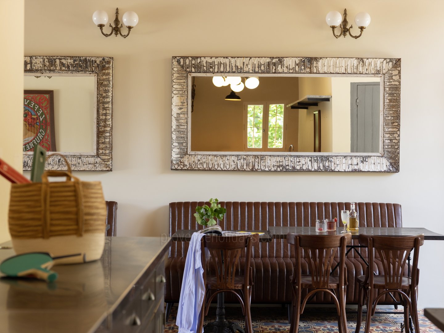 31 - Petite Bastide de Goult: Villa: Interior