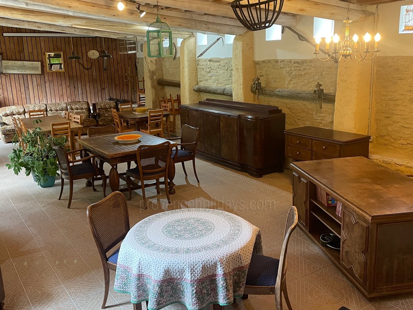 5 - La Grange de la Roque: Villa: Interior