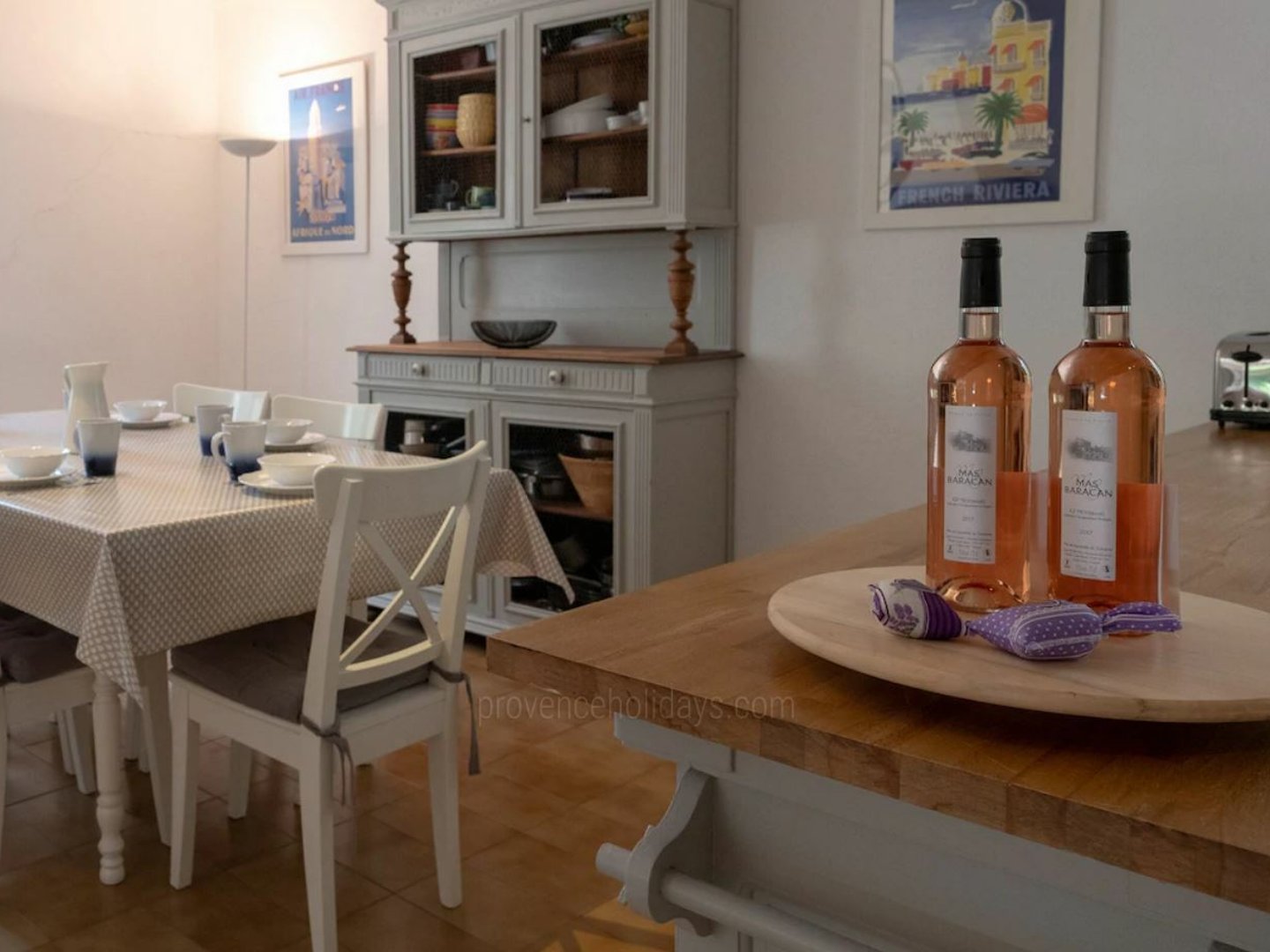 19 - Maison Provence: Villa: Interior