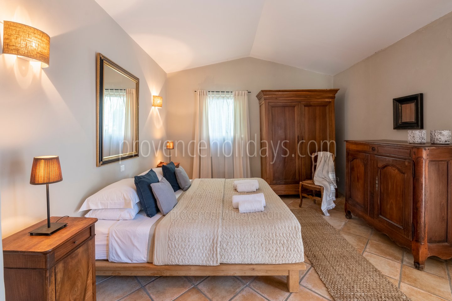 2 - Le Cottage: Villa: Interior