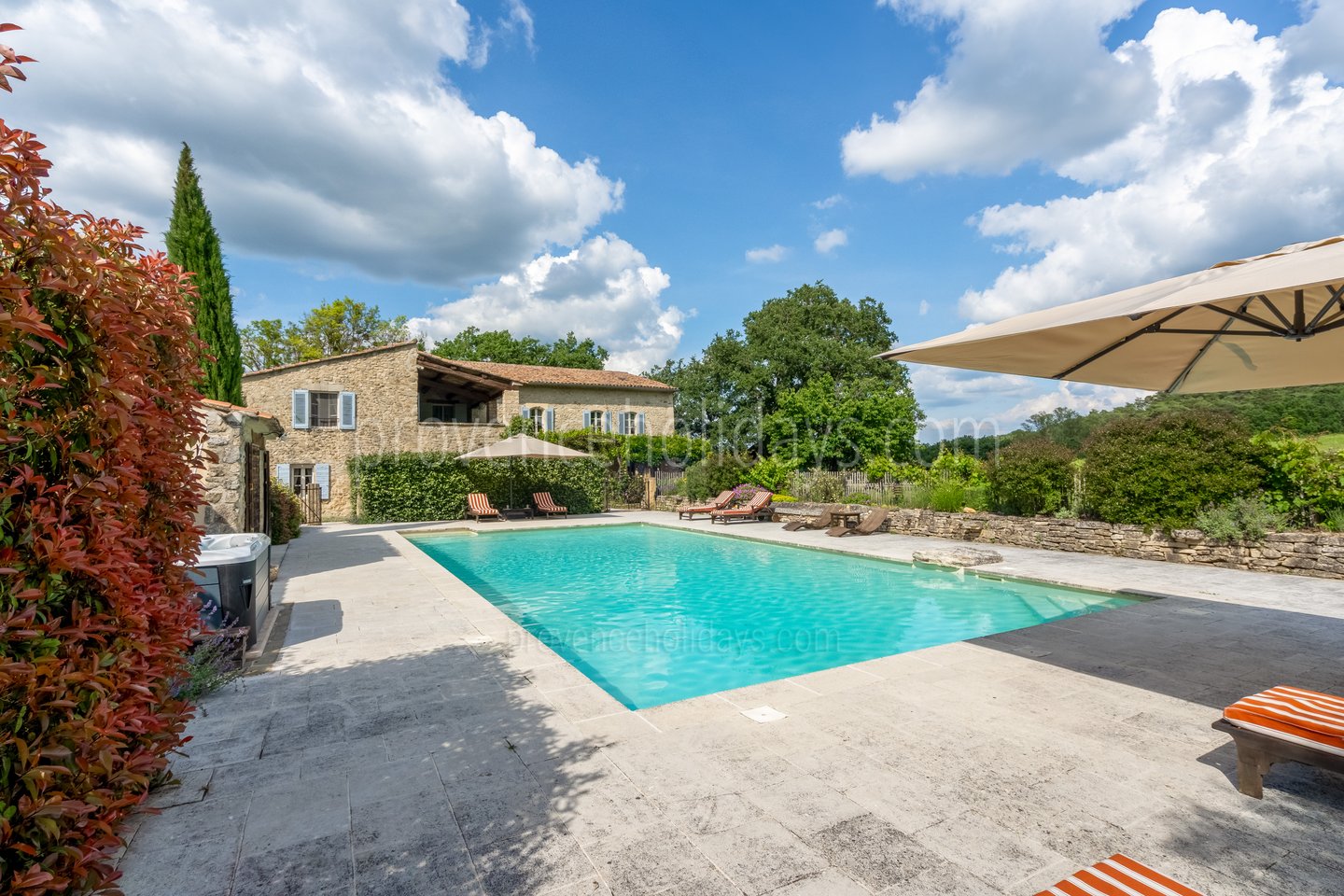 10 - La Bastide Neuve: Villa: Pool