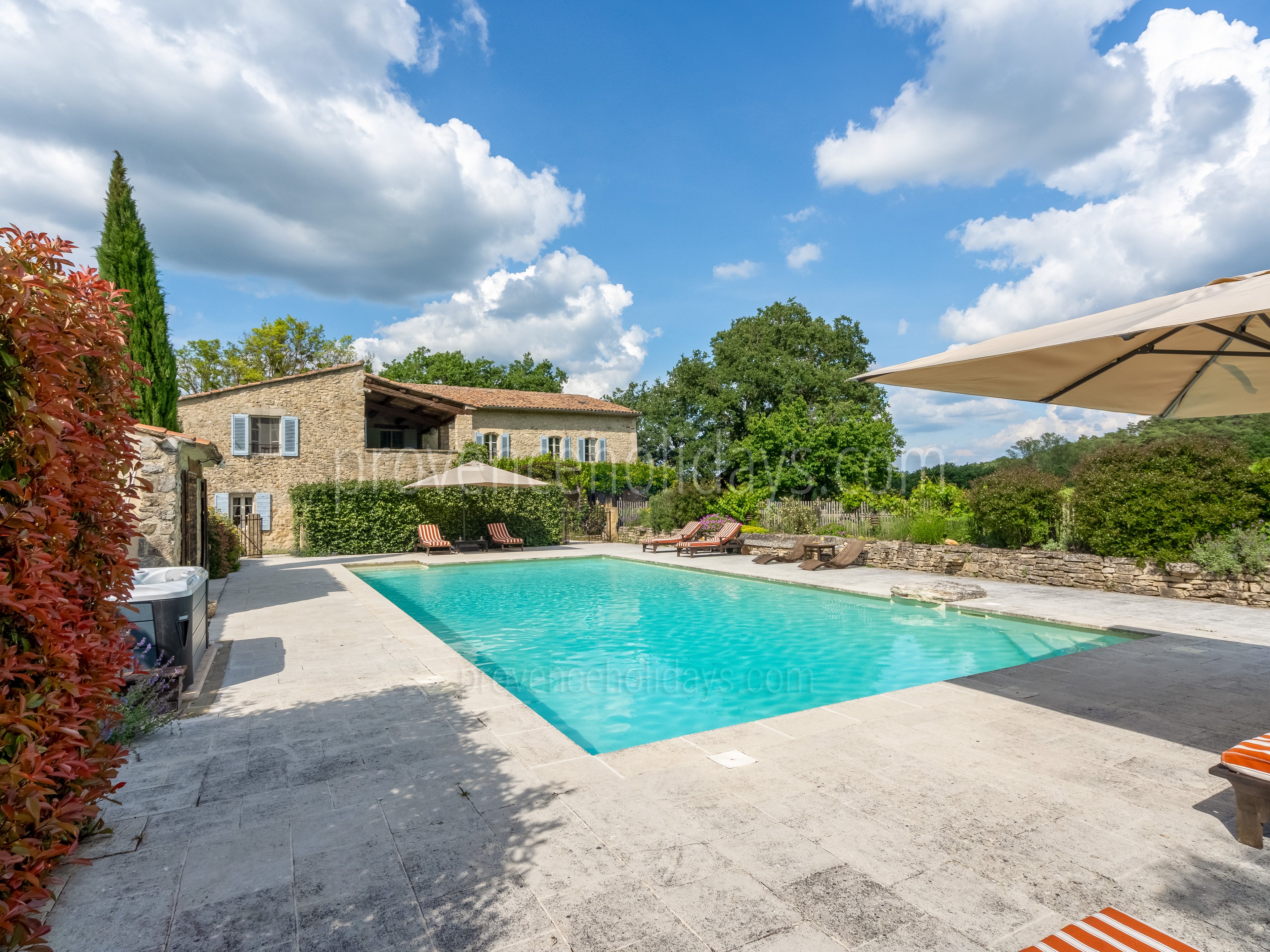 10 - La Bastide Neuve: Villa: Pool
