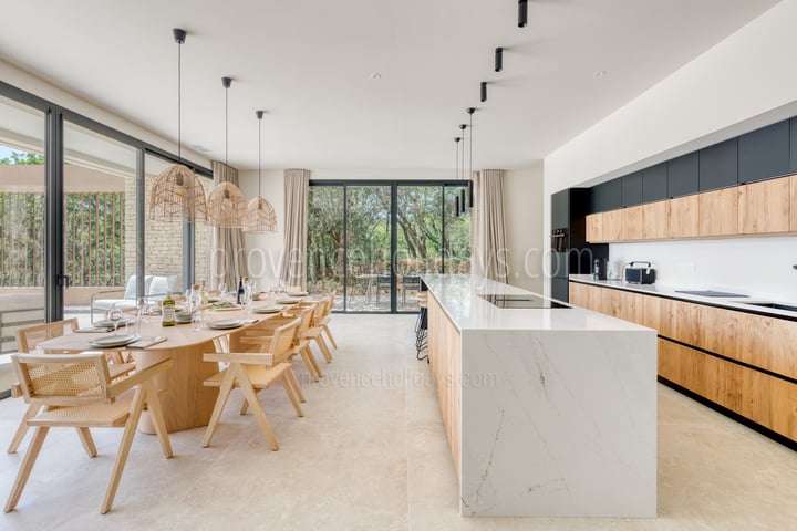 5 - Villa l\'Olivier Blanc: Villa: Interior