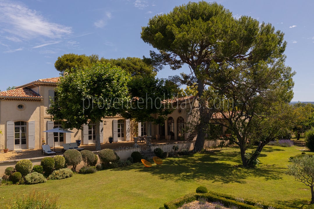 18 - Bastide de la Combe: Villa: Exterior