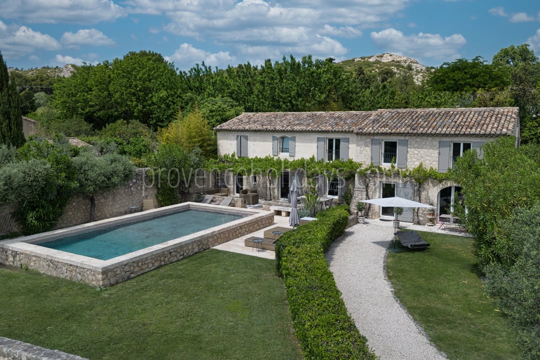 2 - Mas Calisson: Villa: Exterior