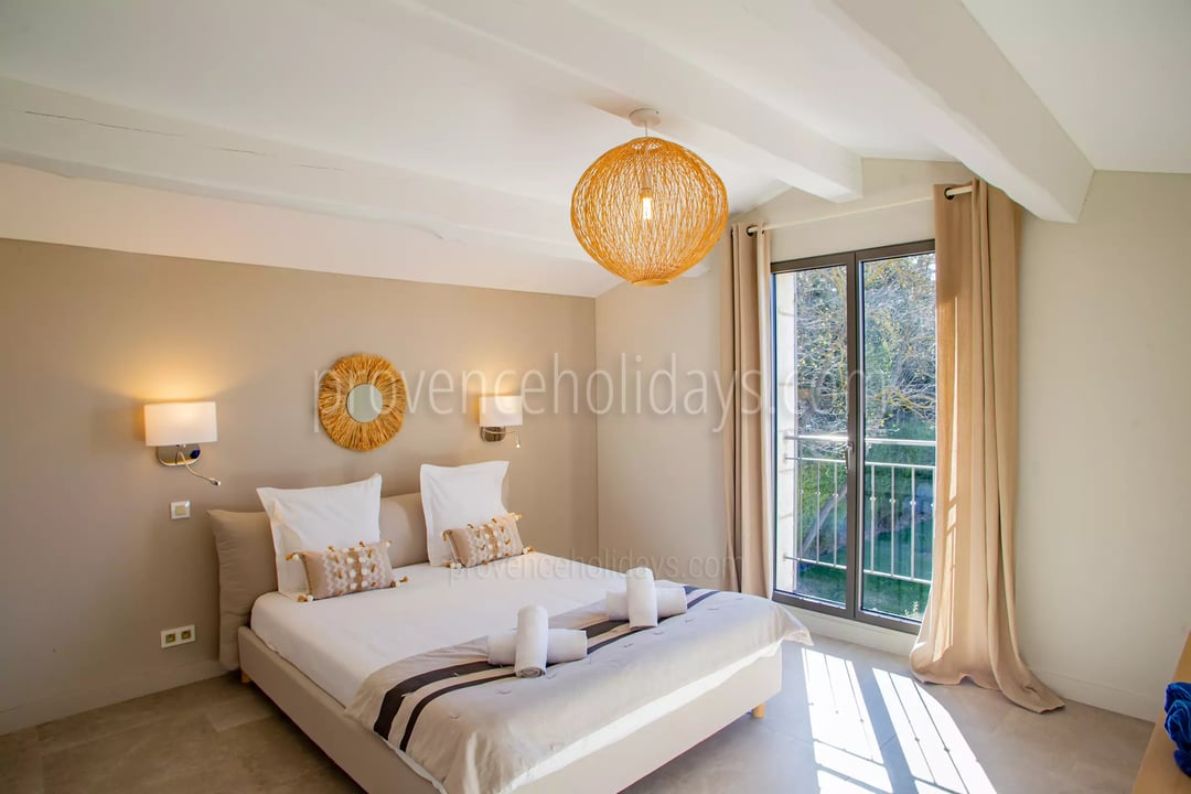 20 - Le Mas des Bories: Villa: Bedroom