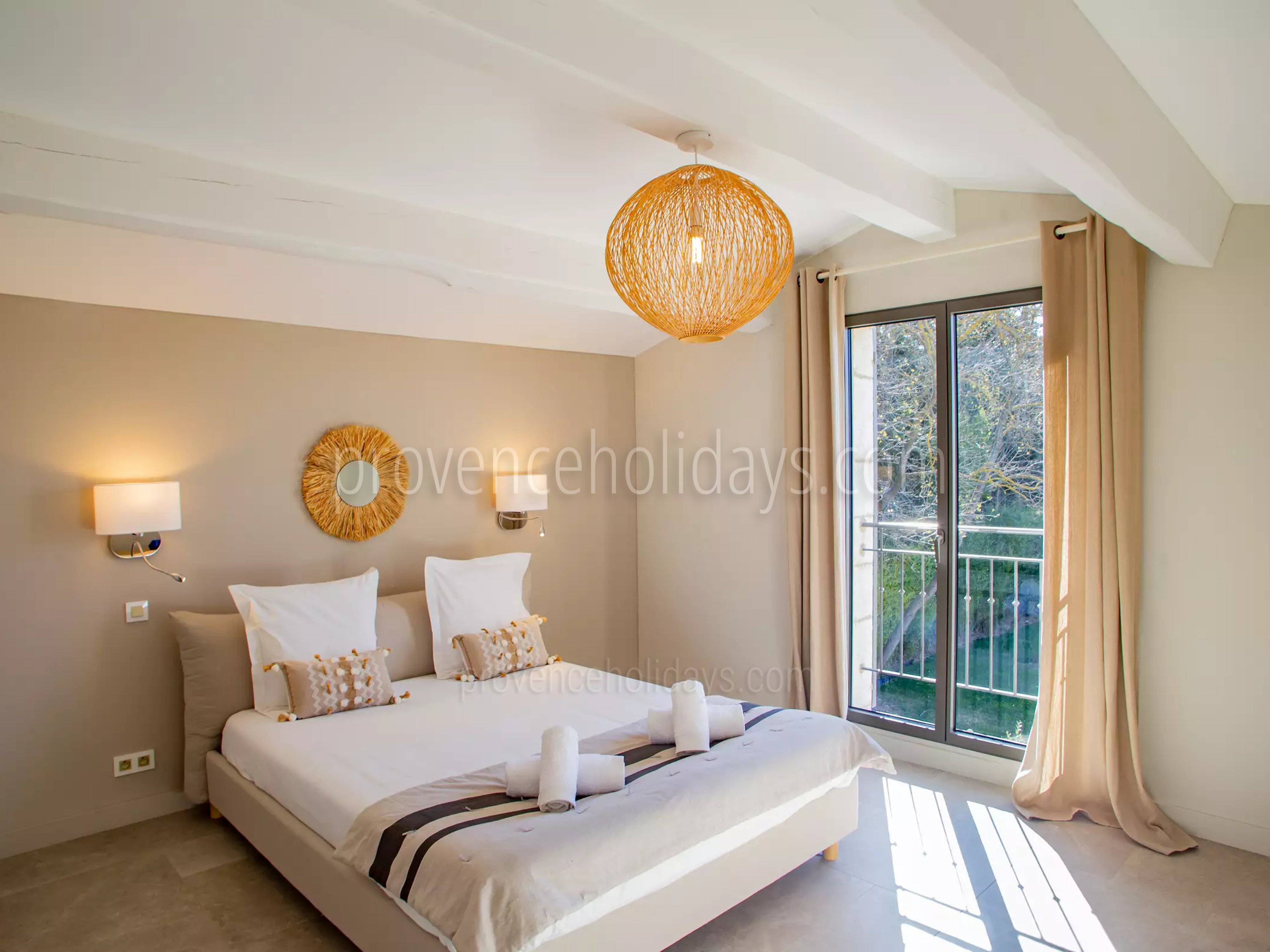 20 - Le Mas des Bories: Villa: Bedroom