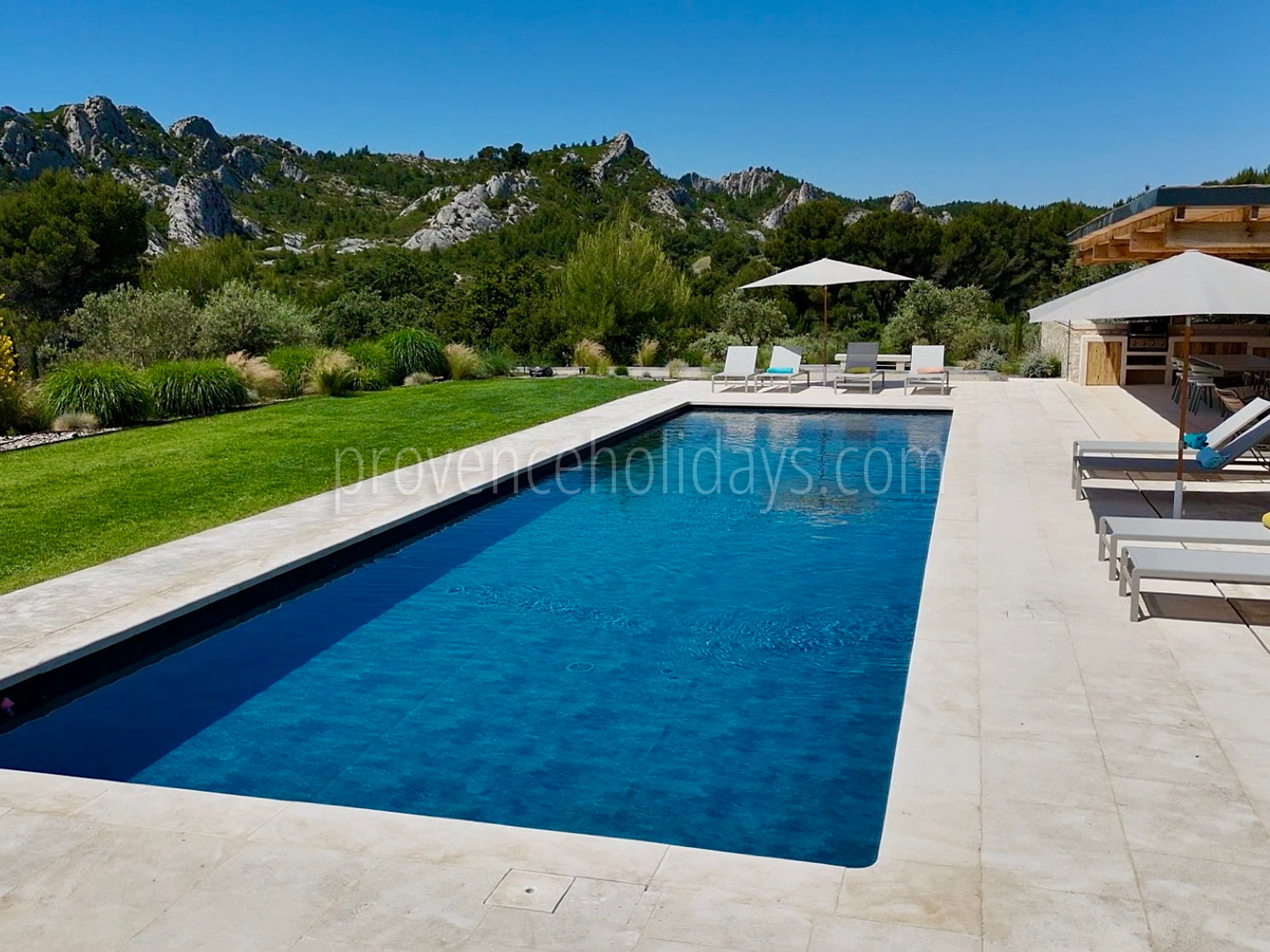 72 - Le Loup des Alpilles: Villa: Pool
