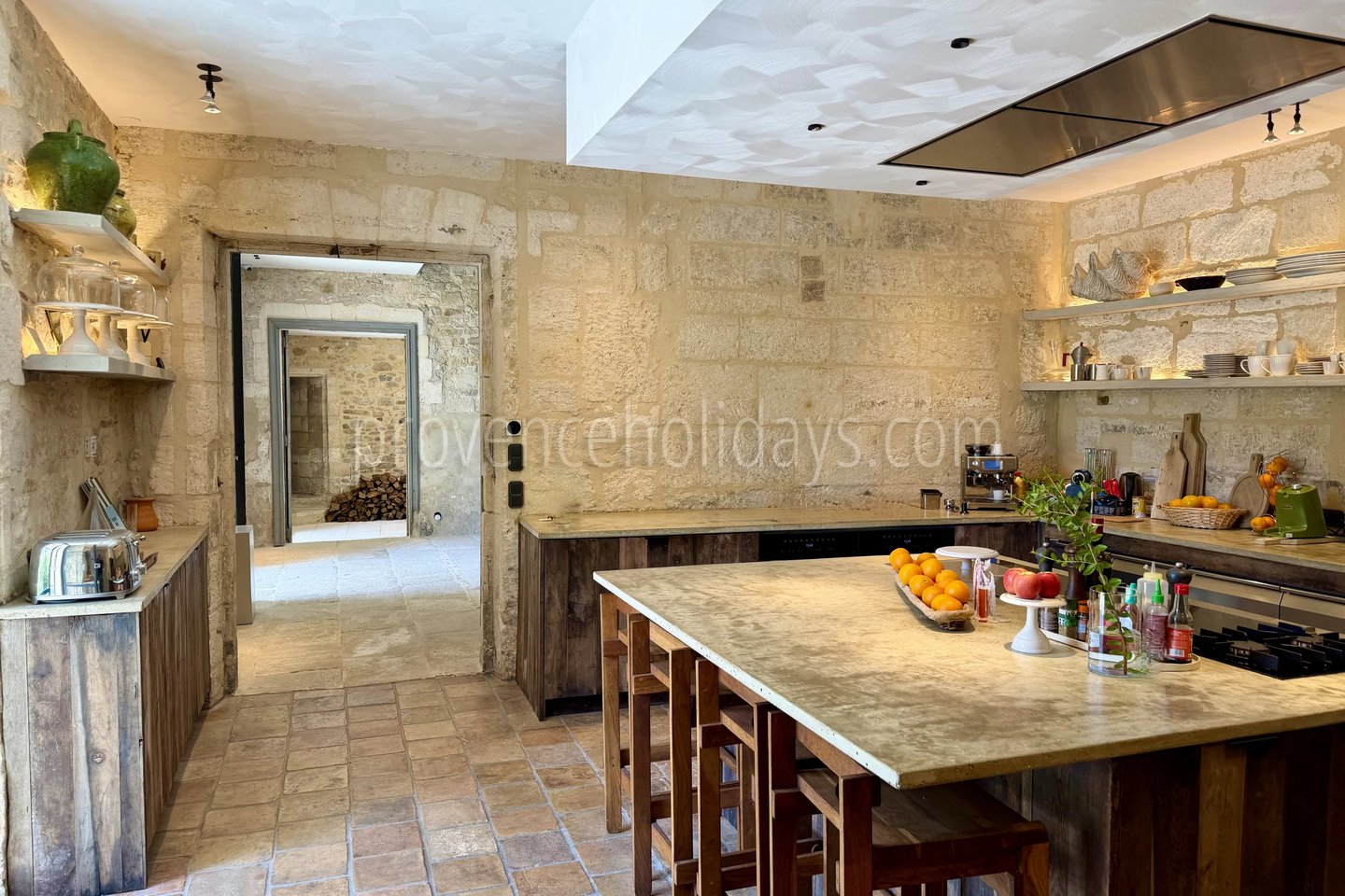 15 - Restored residence in Saint-Rémy-de-Provence: Villa: Interior
