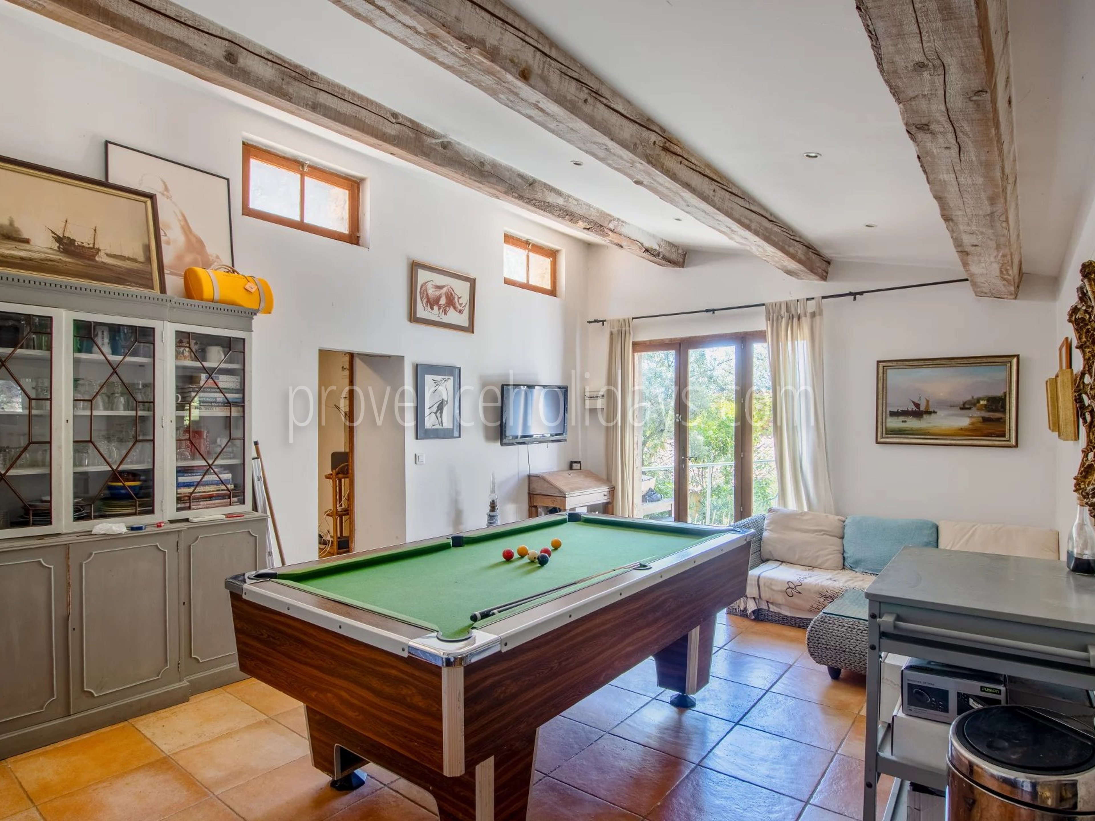 27 - Te renoveren gehucht in Grimaud: Villa: Interior