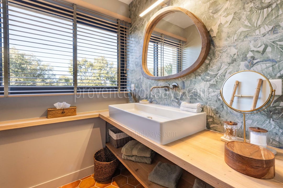 13 - Mas Sylvania: Villa: Bathroom