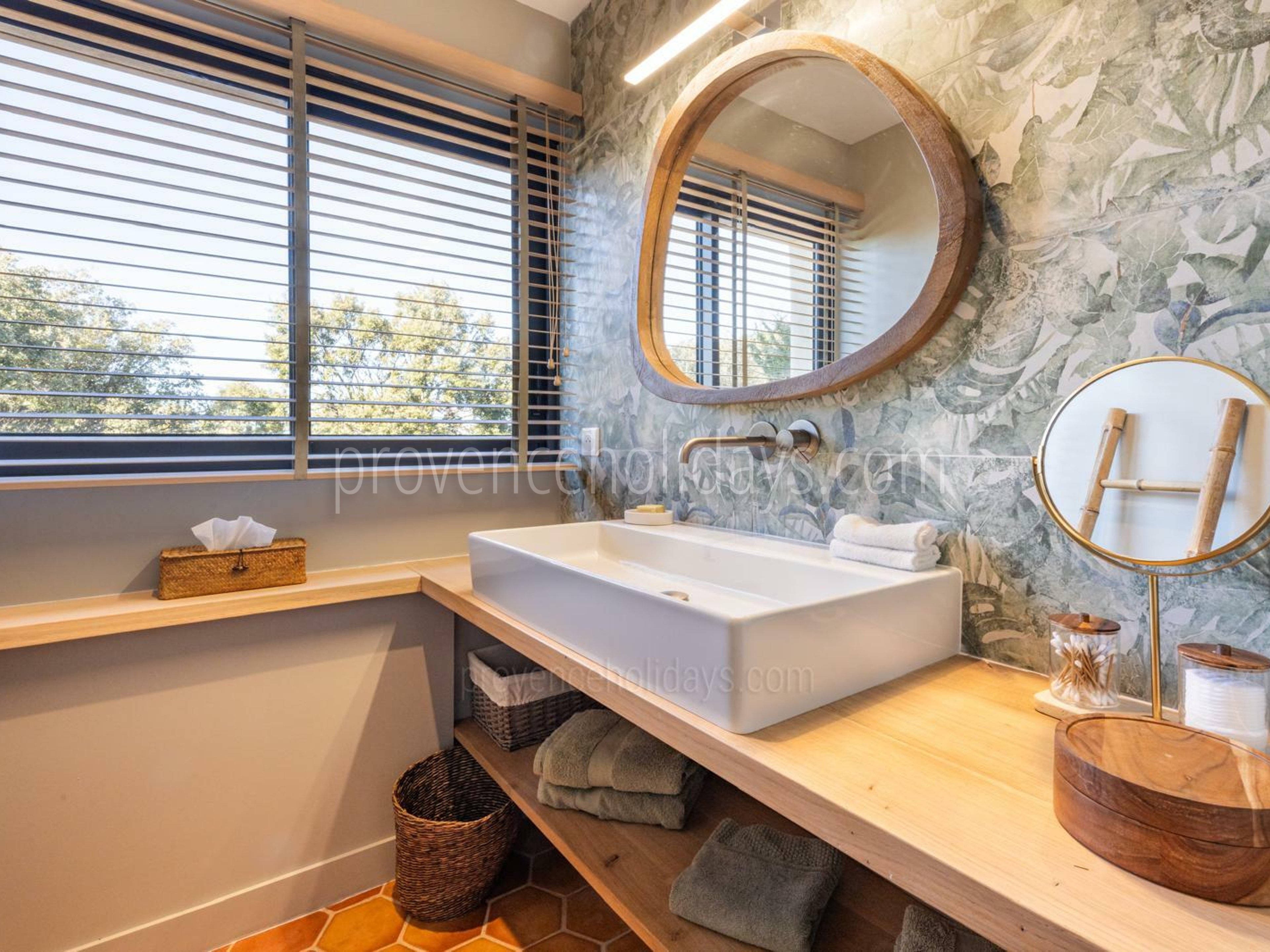 13 - Mas Sylvania: Villa: Bathroom