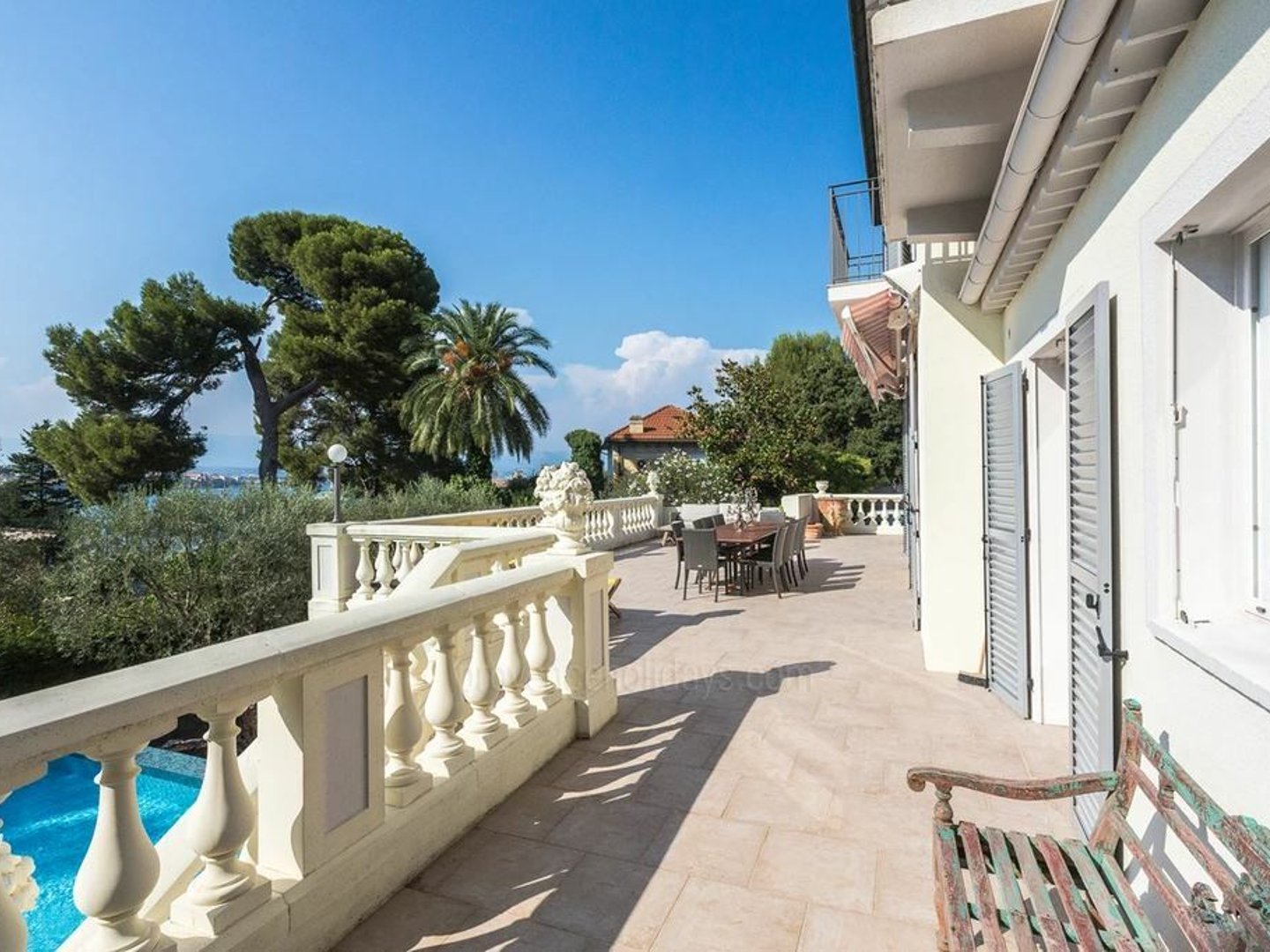 4 - Villa Cap d\'Antibes: Villa: Exterior