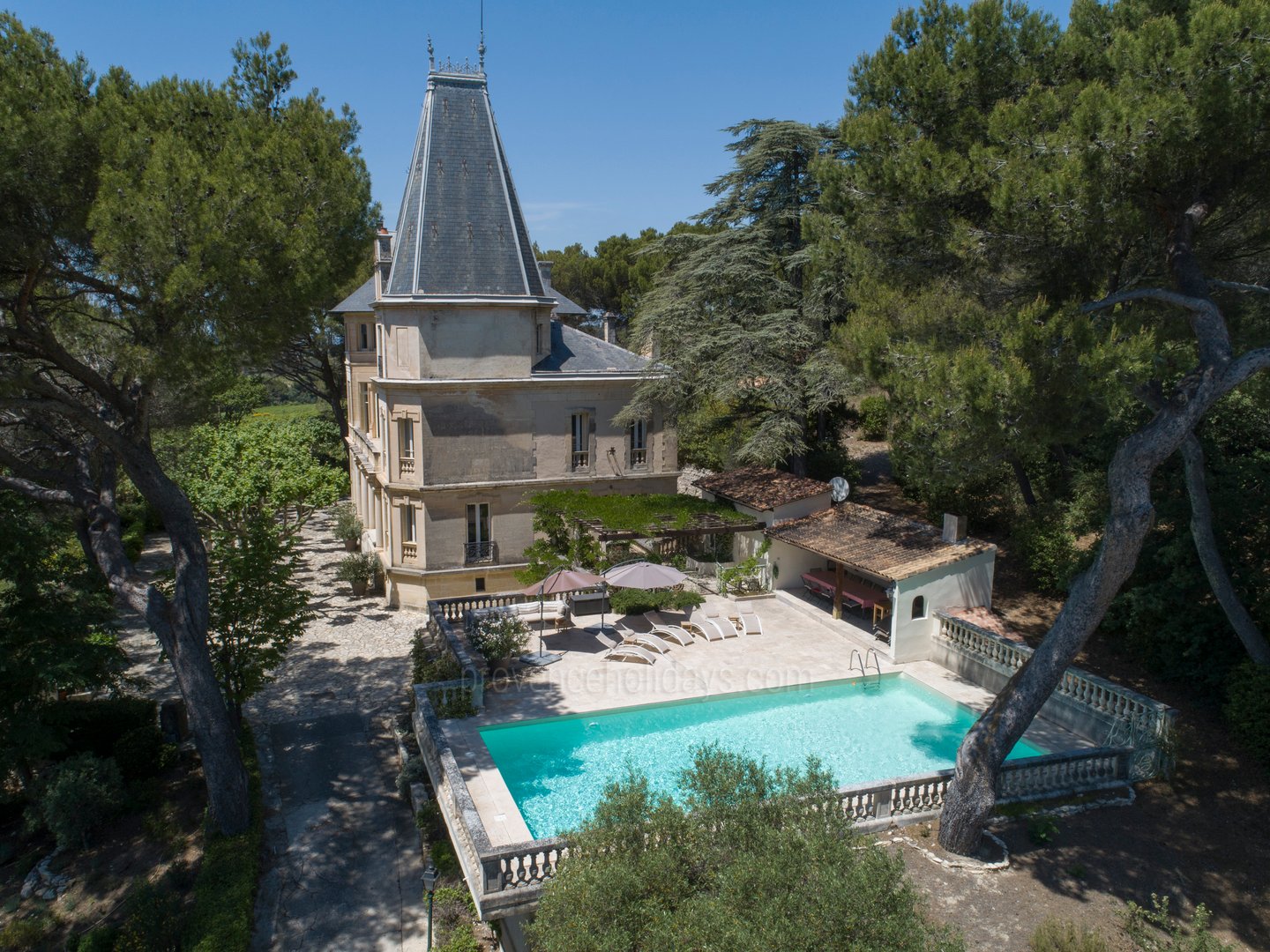 4 - Château Vacqueyras: Villa: Pool