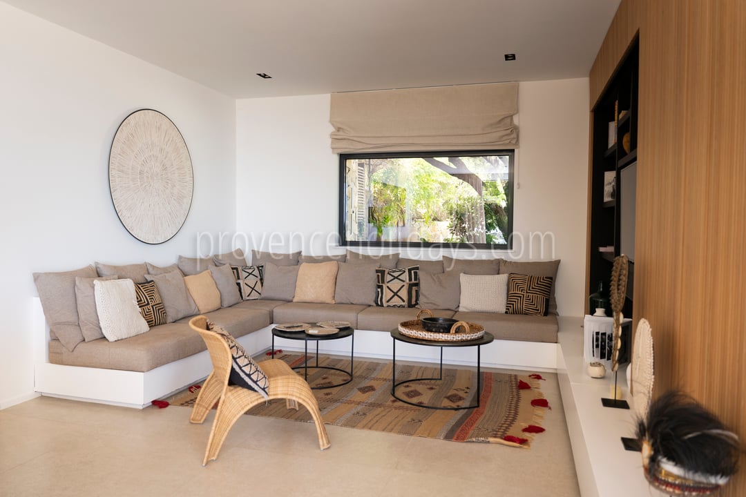 26 - Villa Lucia: Villa: Interior