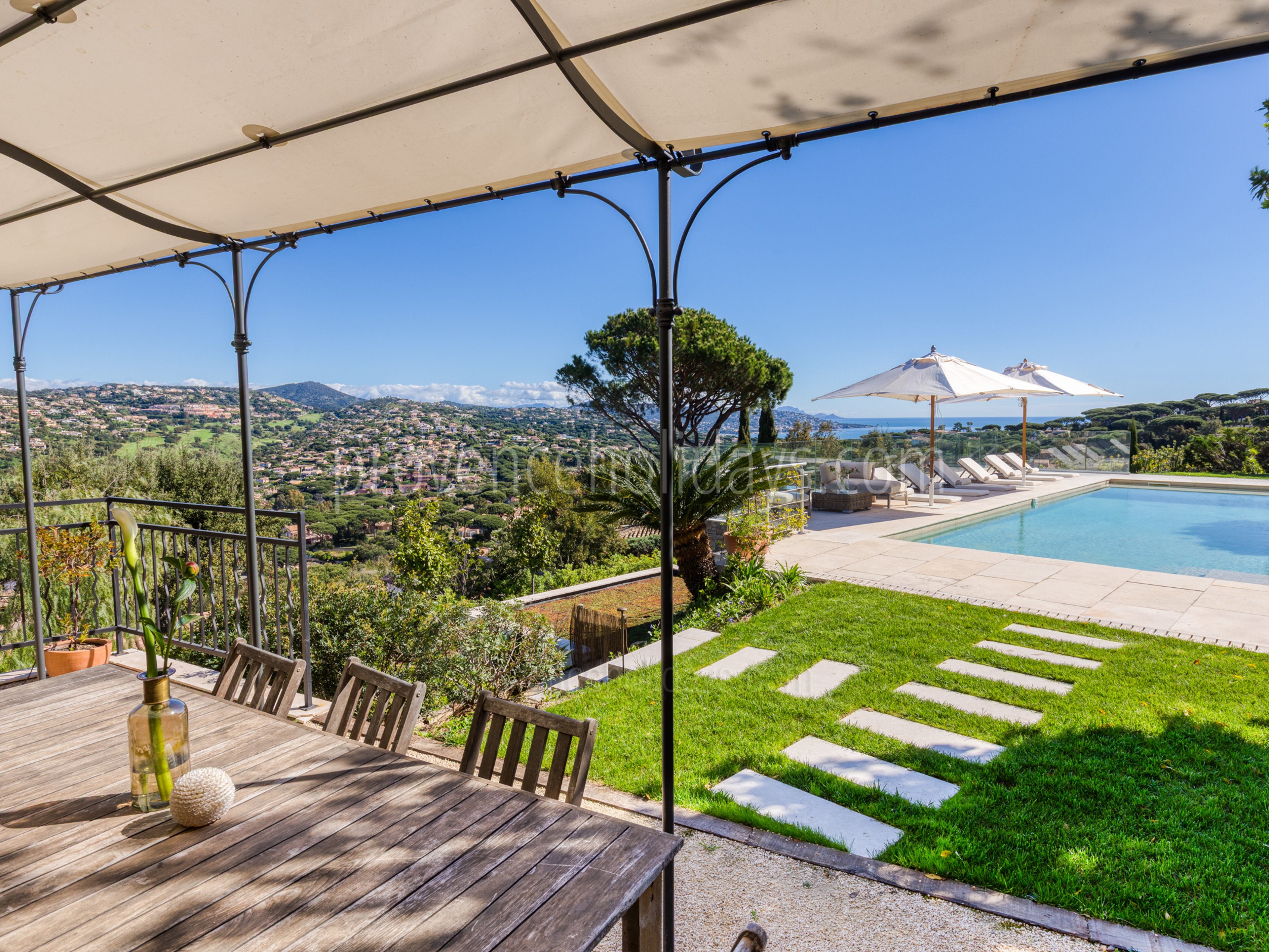 11 - Villa Pearl: Villa: Pool