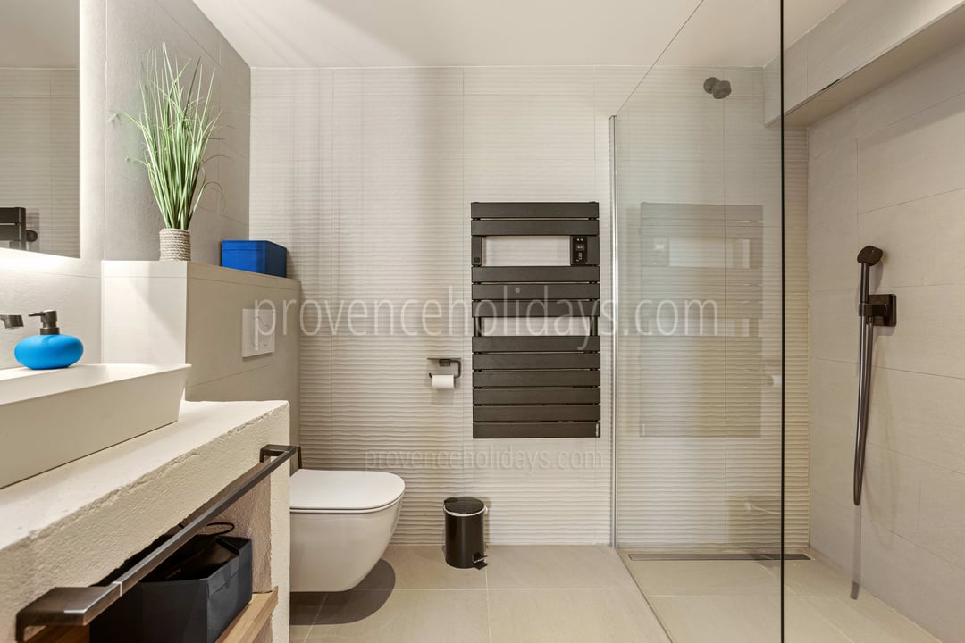 41 - Villa Caume: Villa: Bathroom