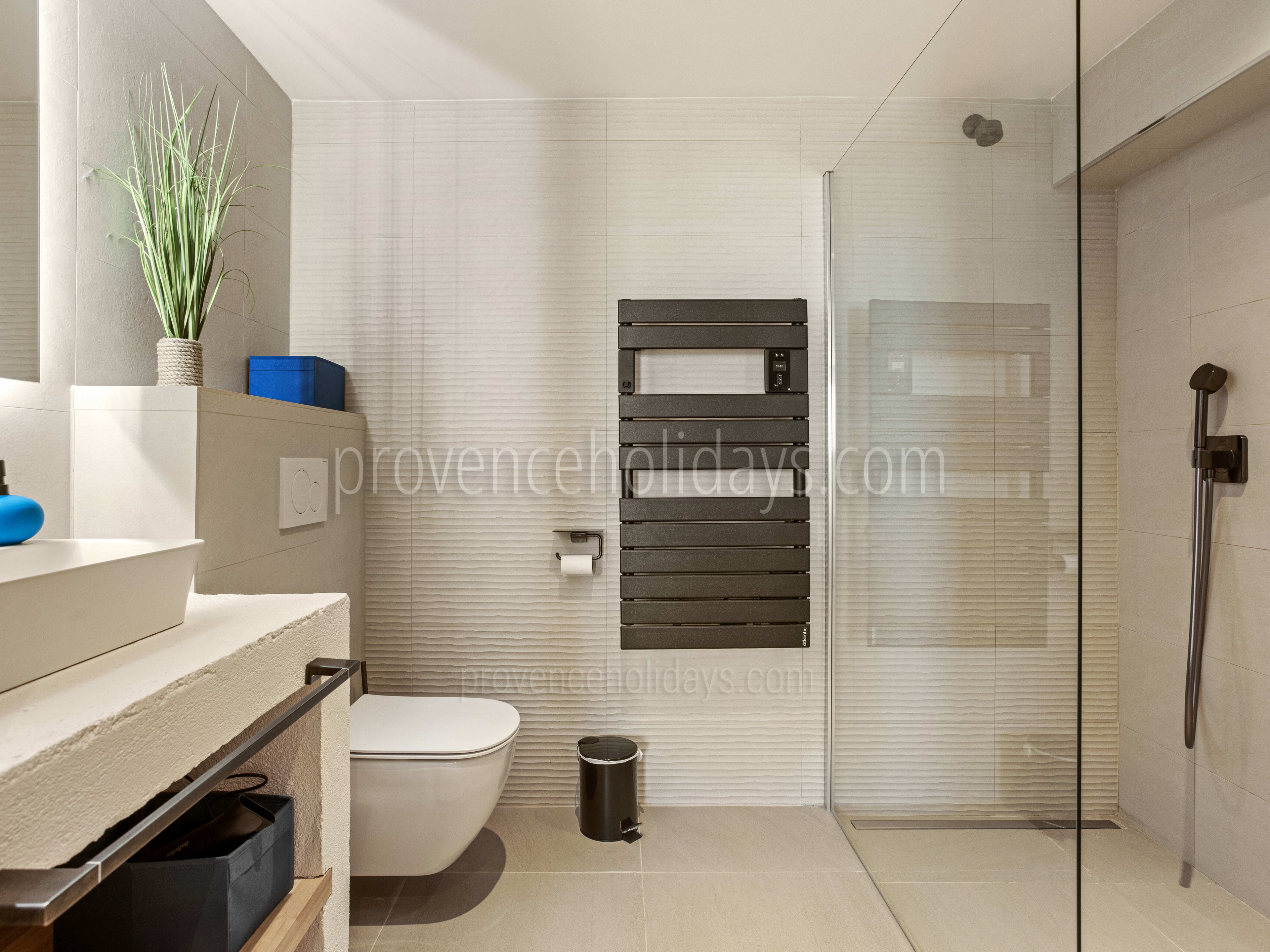 41 - Villa Caume: Villa: Bathroom