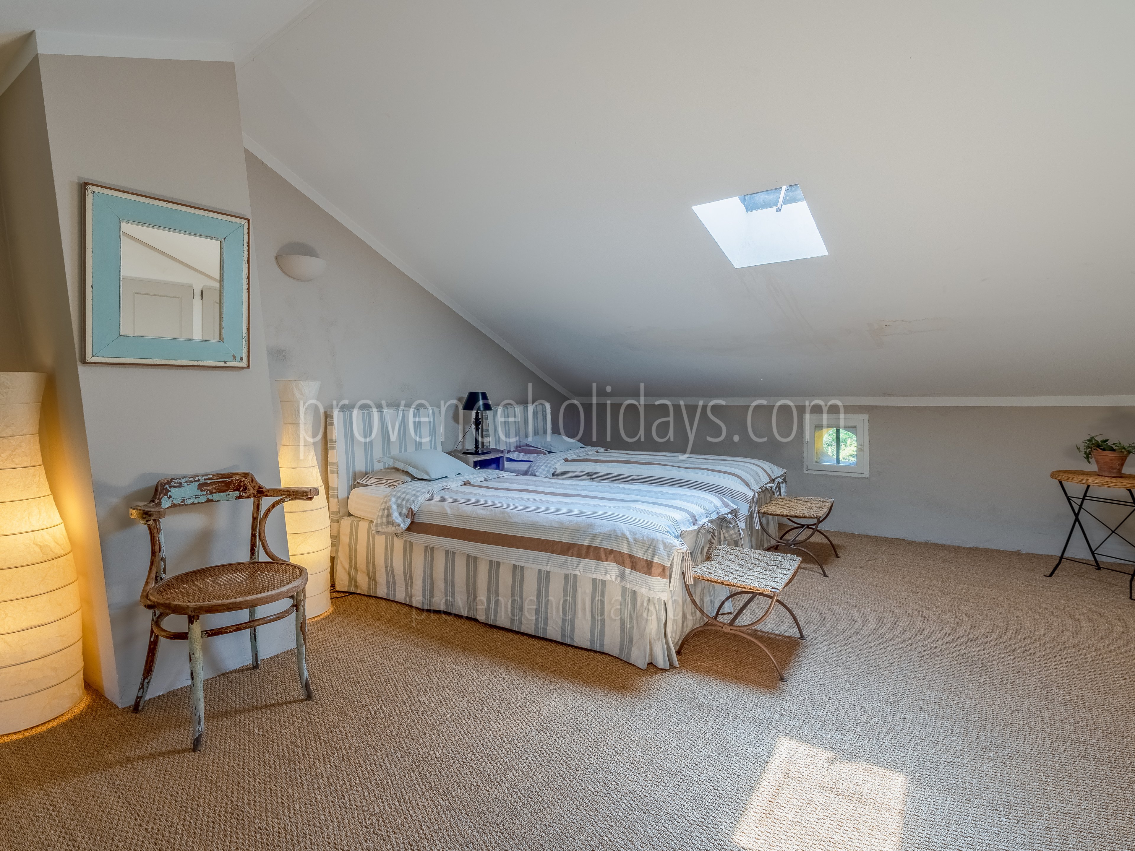 4 - Le Mas René: Villa: Bedroom