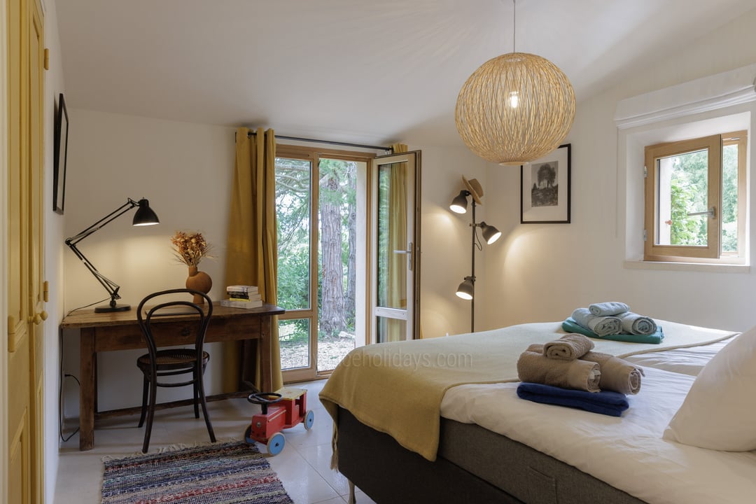 61 - Mas des Sources: Villa: Bedroom