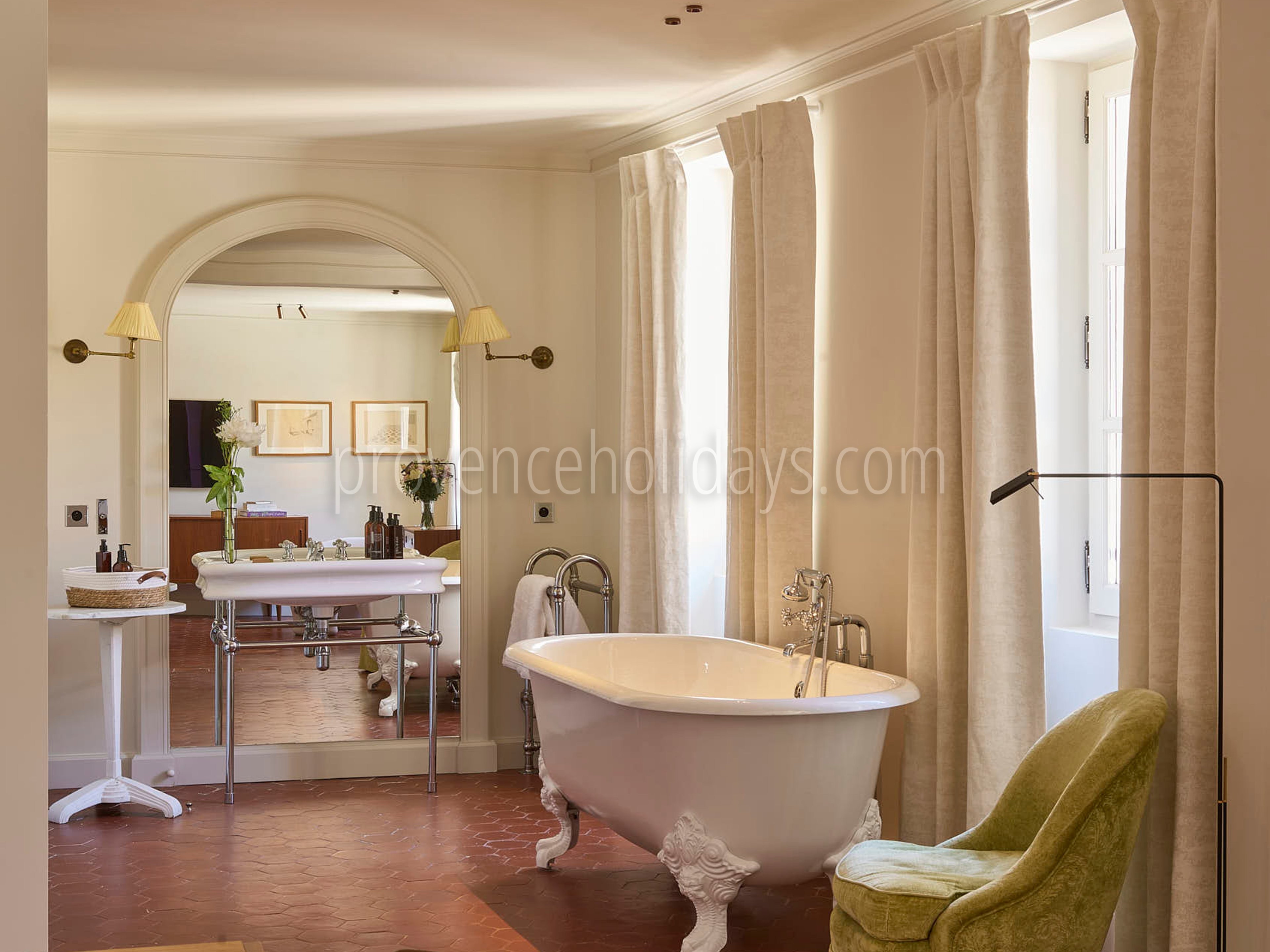 62 - Maison Tourelle: Villa: Bathroom