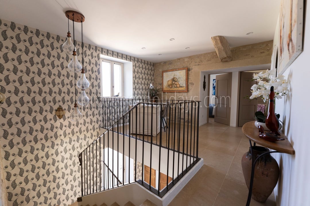 34 - L’Orée des Lavandes: Villa: Interior