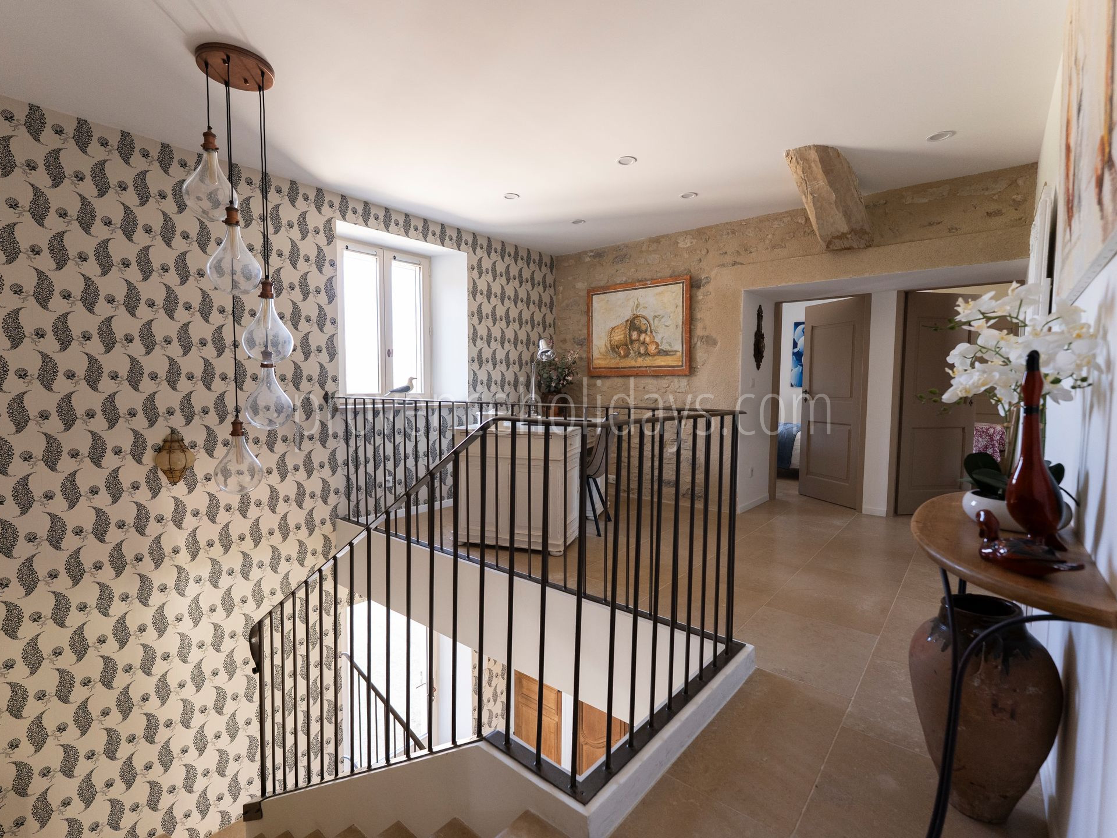 34 - L’Orée des Lavandes: Villa: Interior