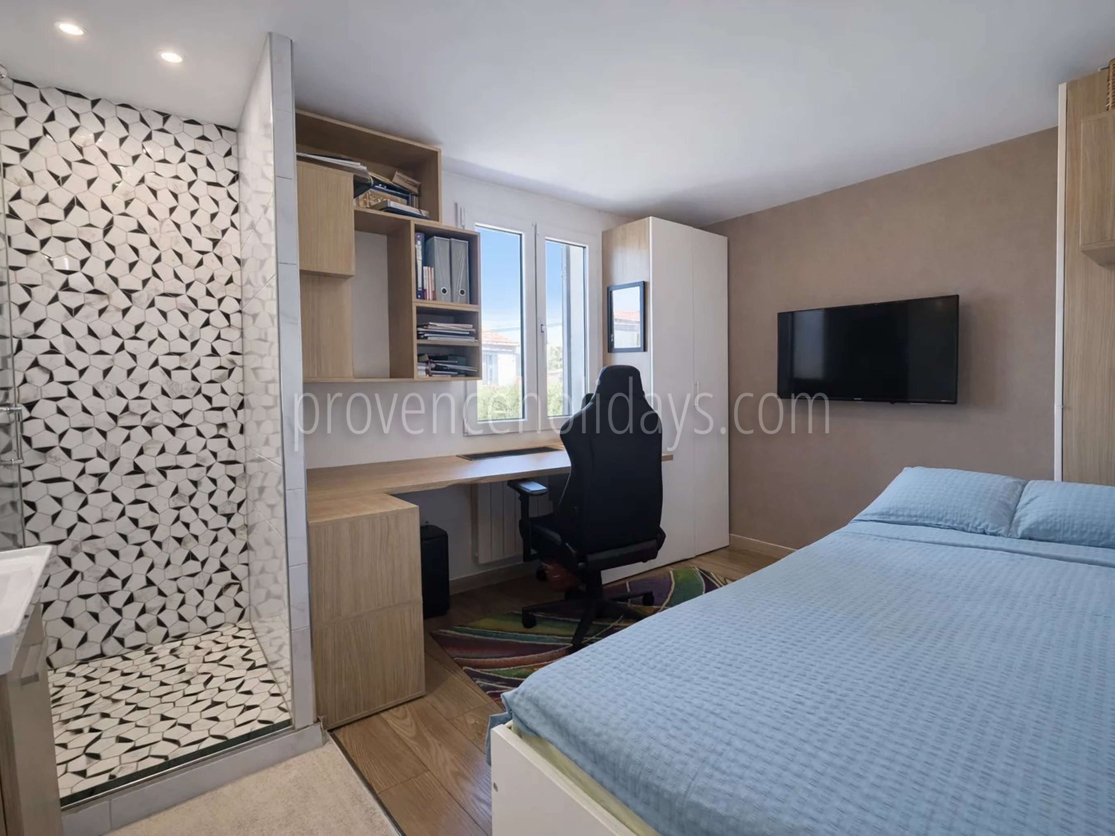 8 - Huis met kelder in Grimaud: Villa: Bedroom