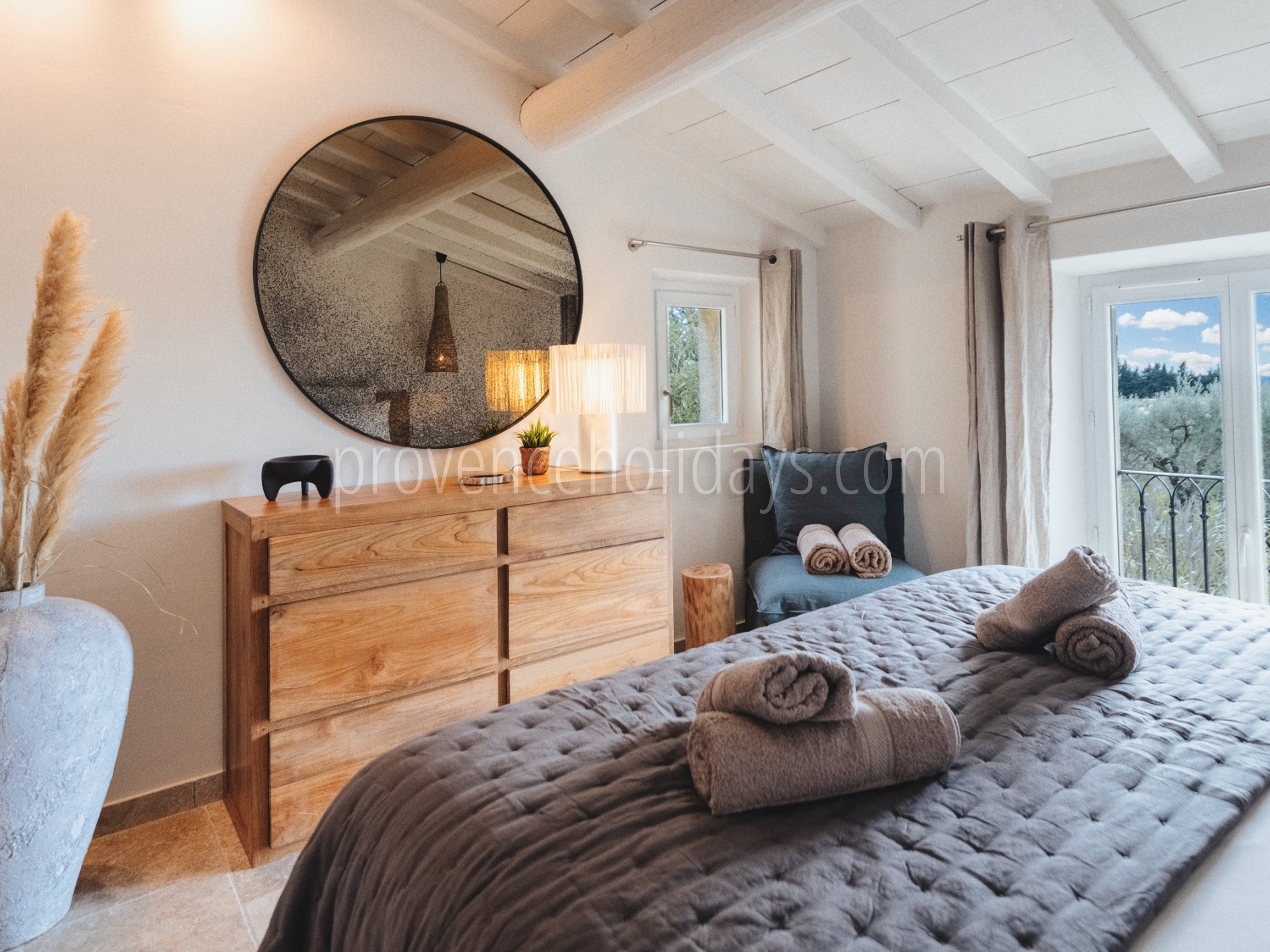 57 - Mas Calisson: Villa: Bedroom