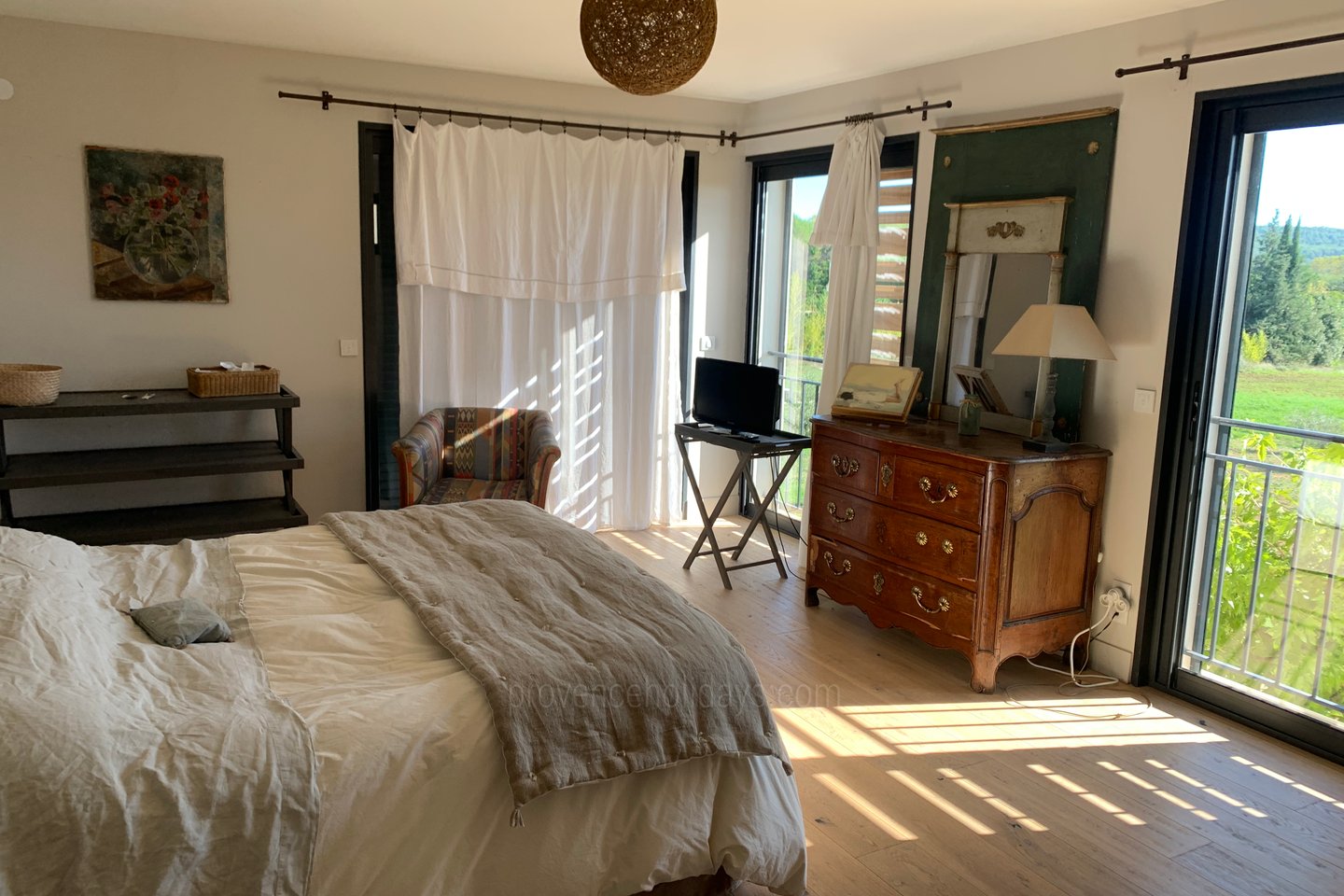 25 - Mas des Cigales: Villa: Bedroom