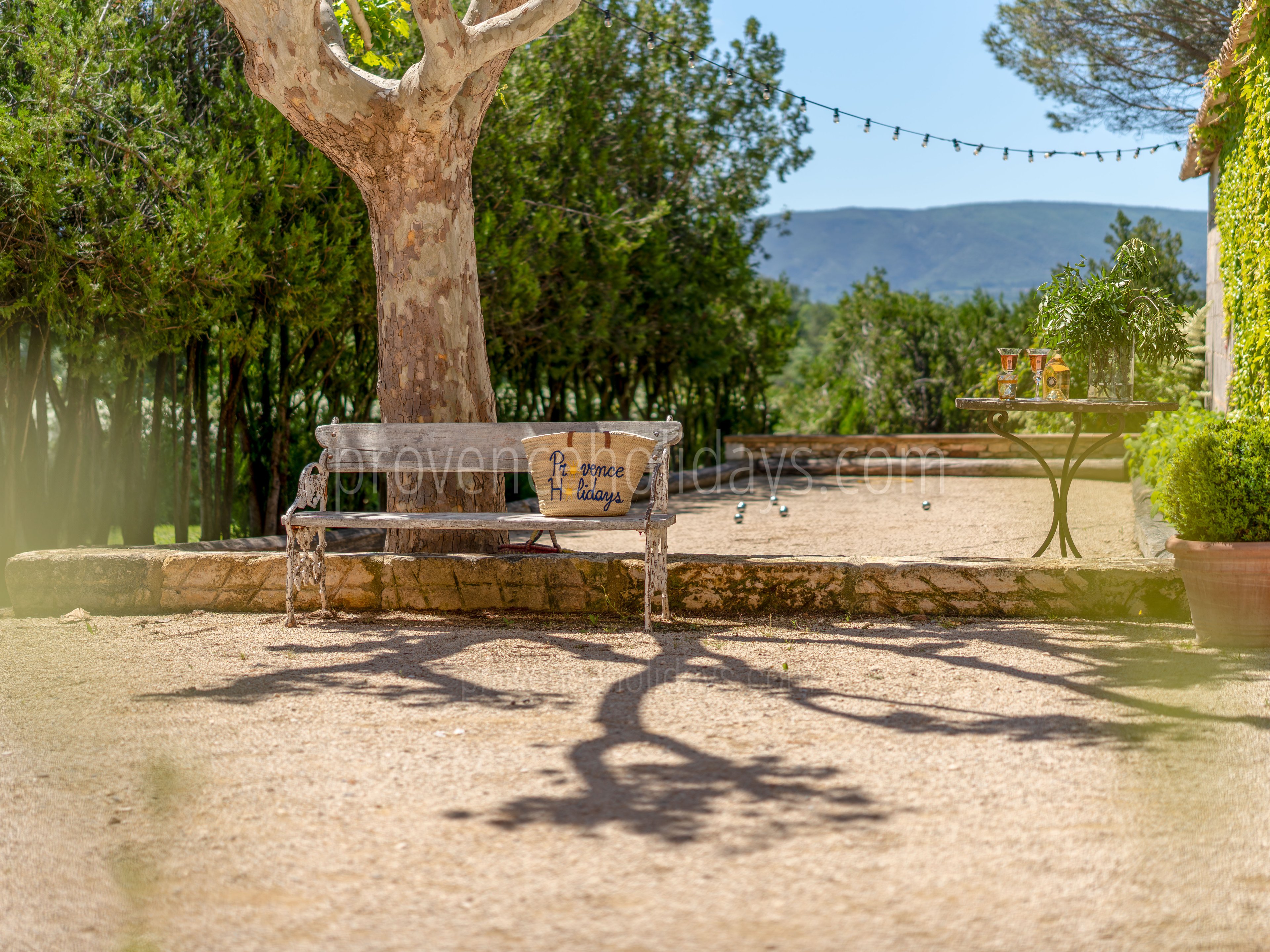 31 - La Bastide Incarnat: Villa: Exterior