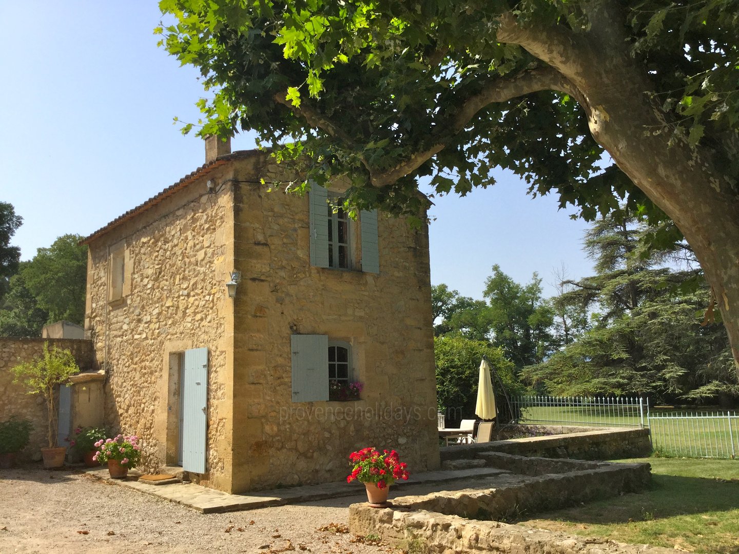 30 - Bastide du Luberon: Villa: Interior