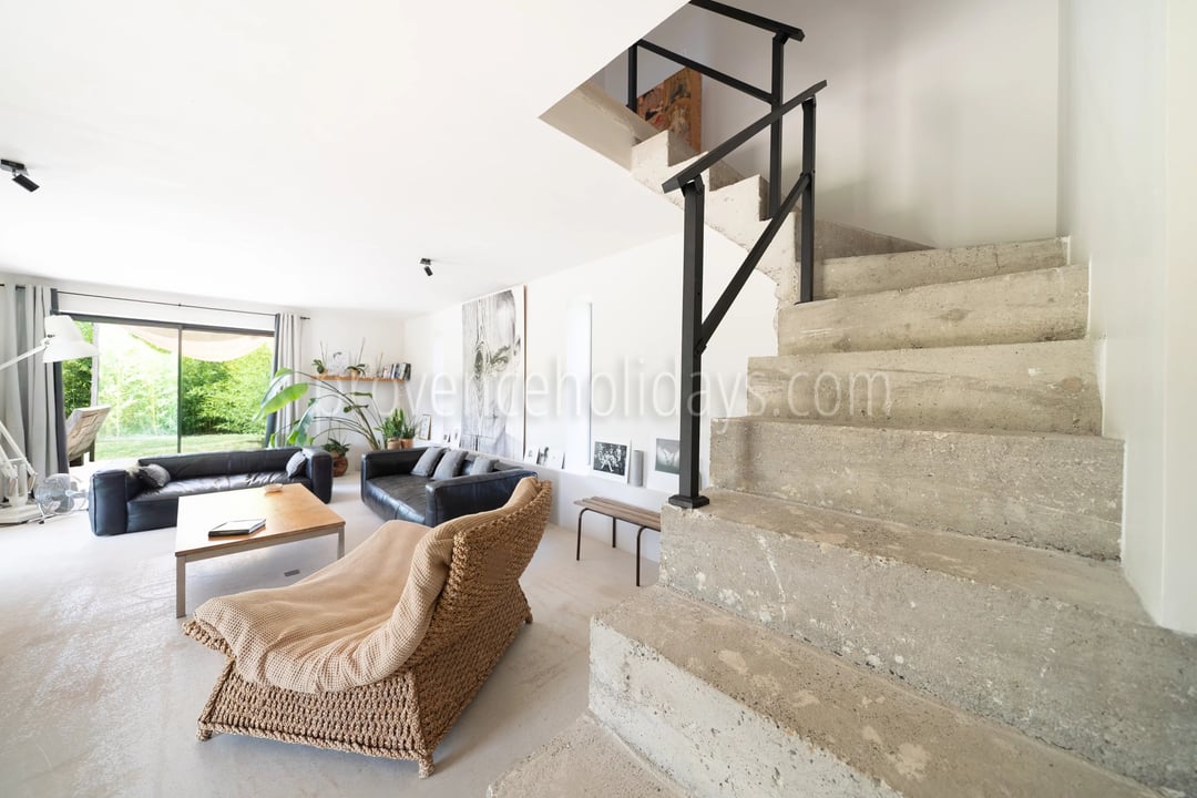 5 - FOR SALE – Charming property with a pool in Vaugines, near Lourmarin – panoramic view of the Luberon.: Villa: Interior