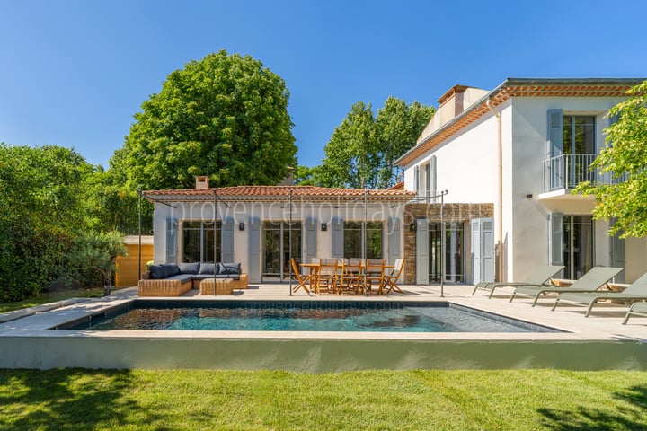 Villa with pool and garden in Aix-en-Provence