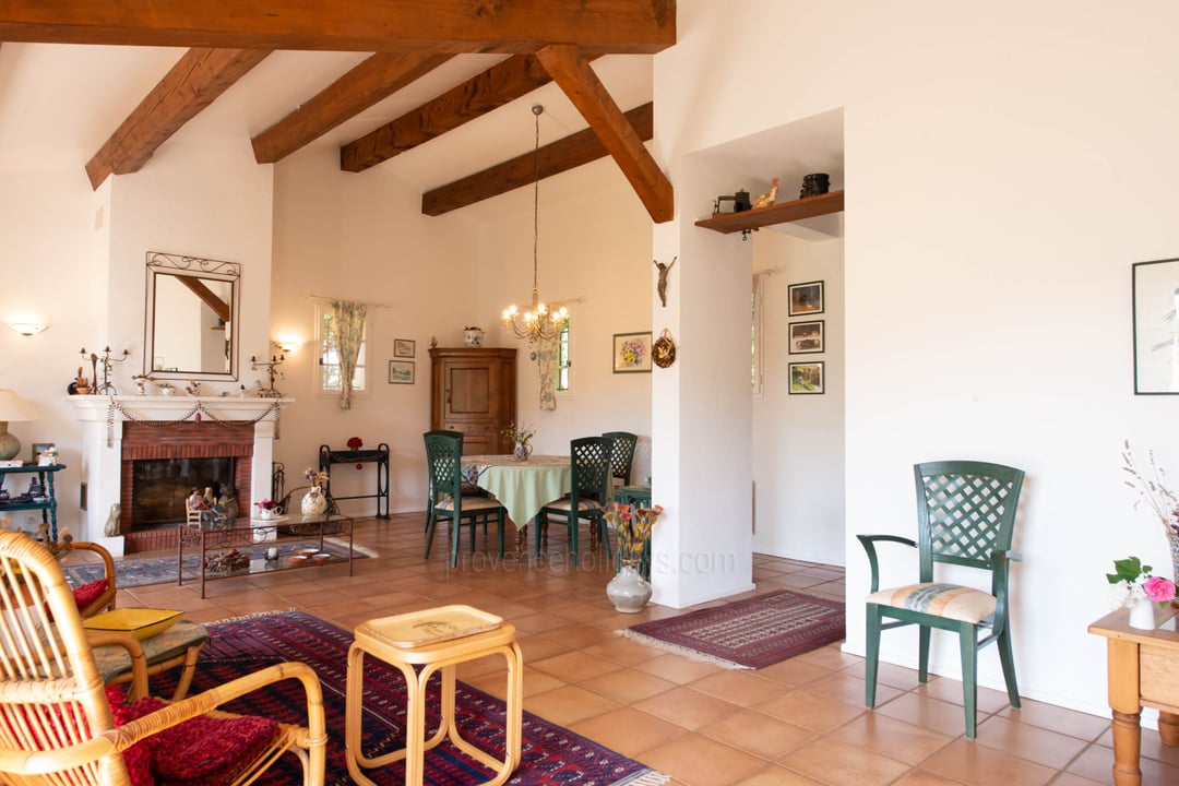 2 - Villa Valombreuse: Villa: Interior