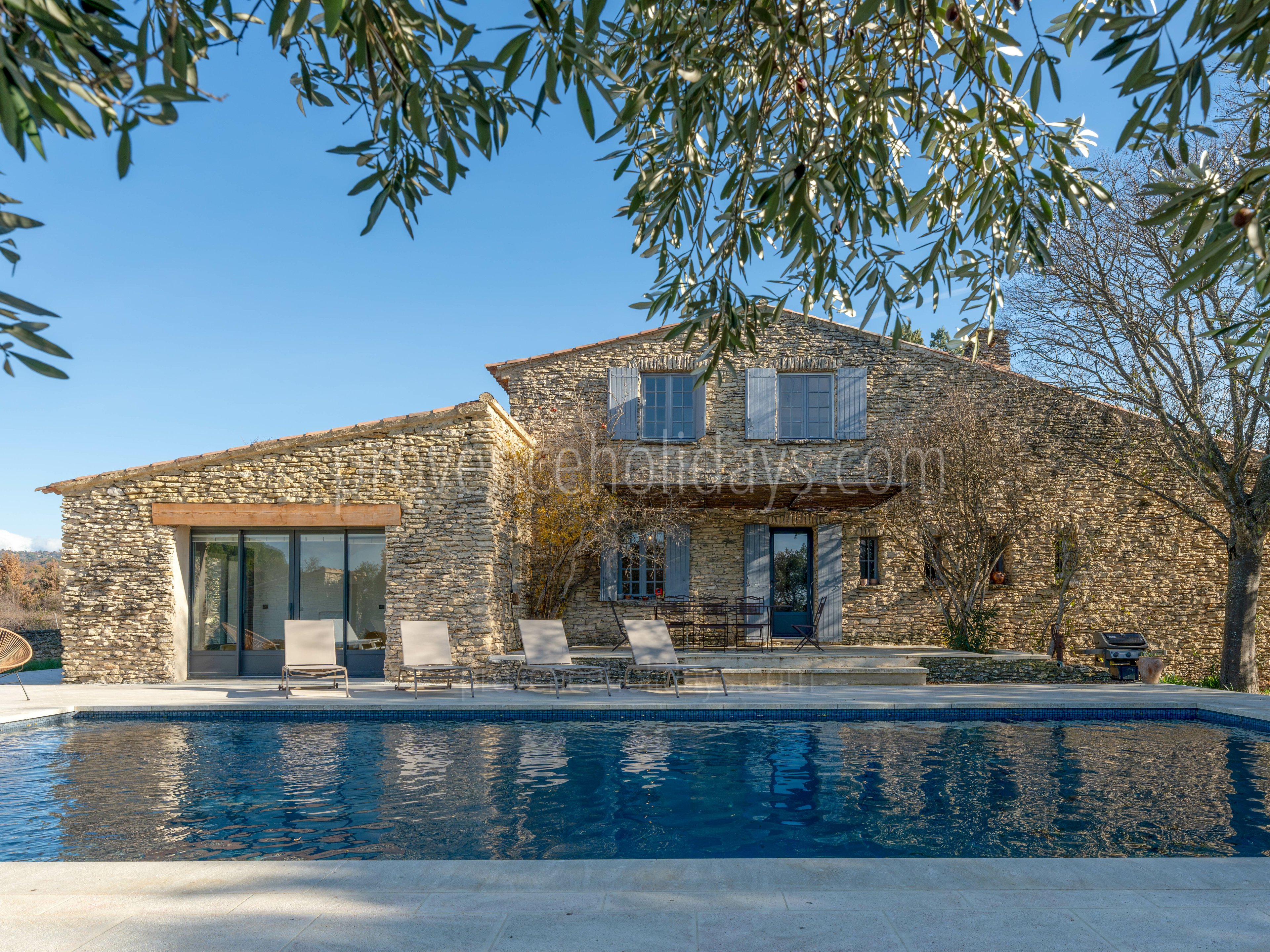 21 - Villa Douce Provence: Villa: Exterior