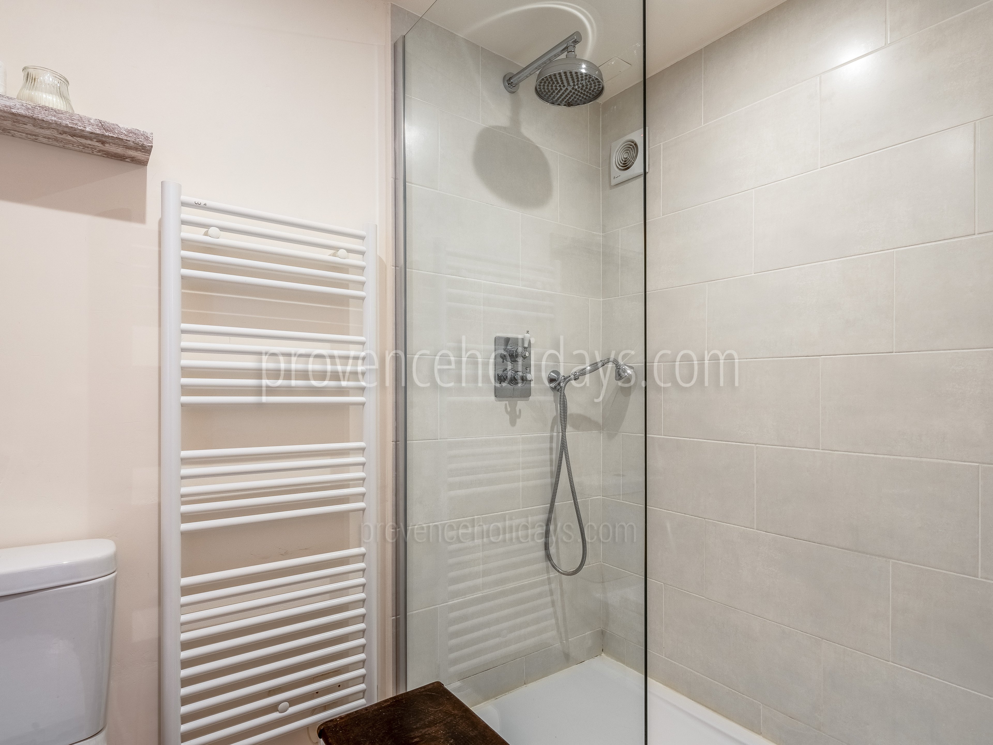 39 - Le Mas des Proles: Villa: Bathroom 3