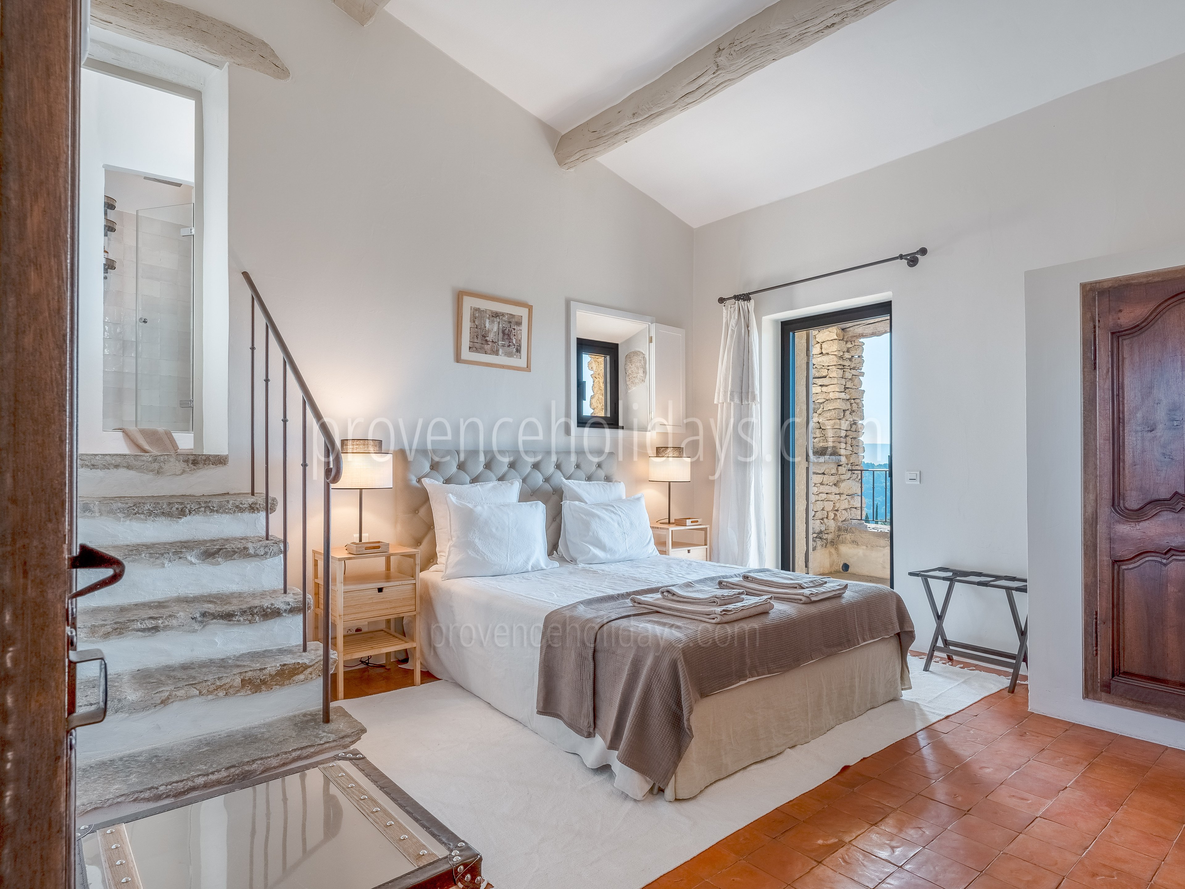 11 - L\'Amandière: Villa: Bedroom