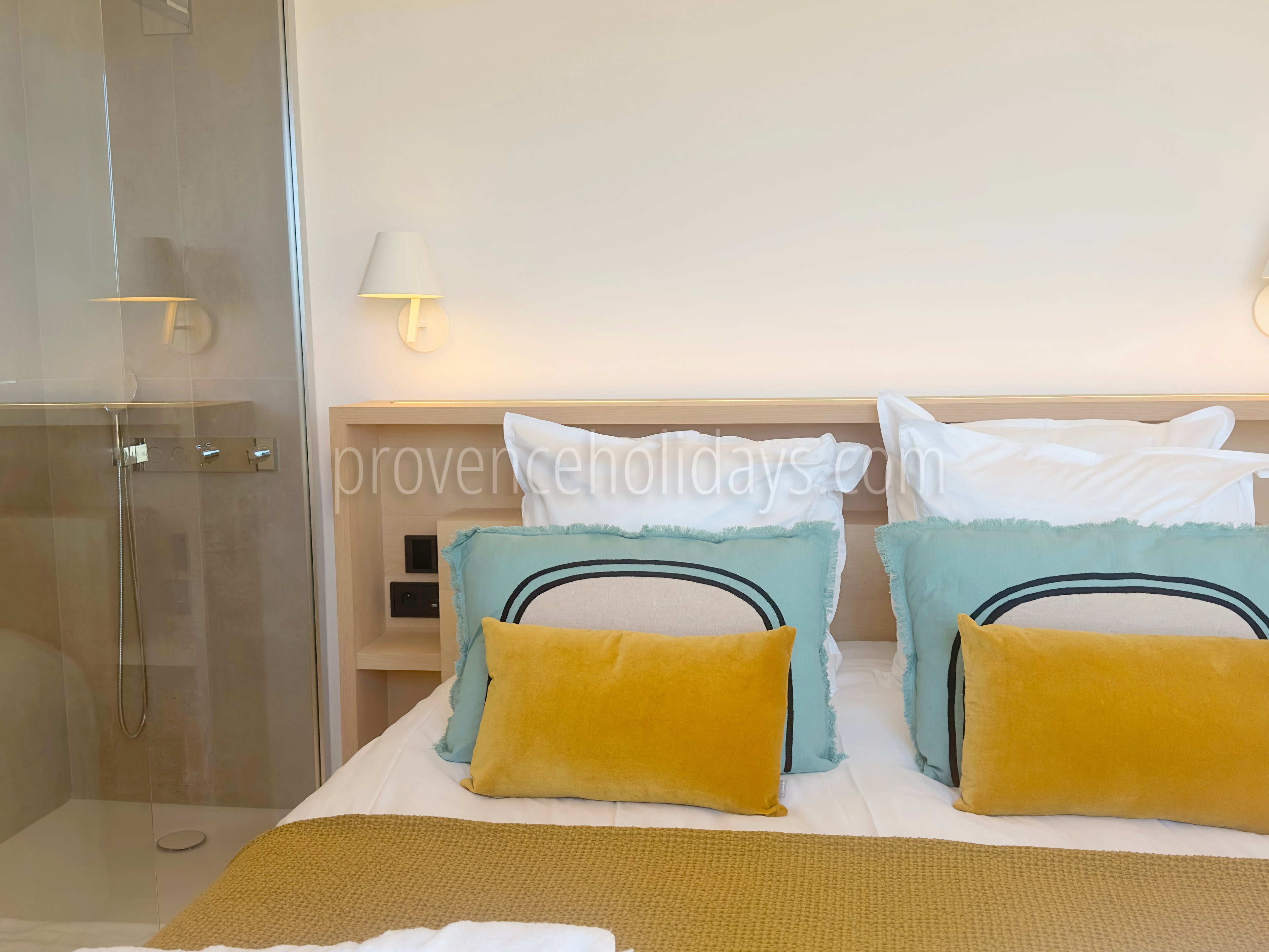 44 - Domaine Altavista: Villa: Bedroom 6