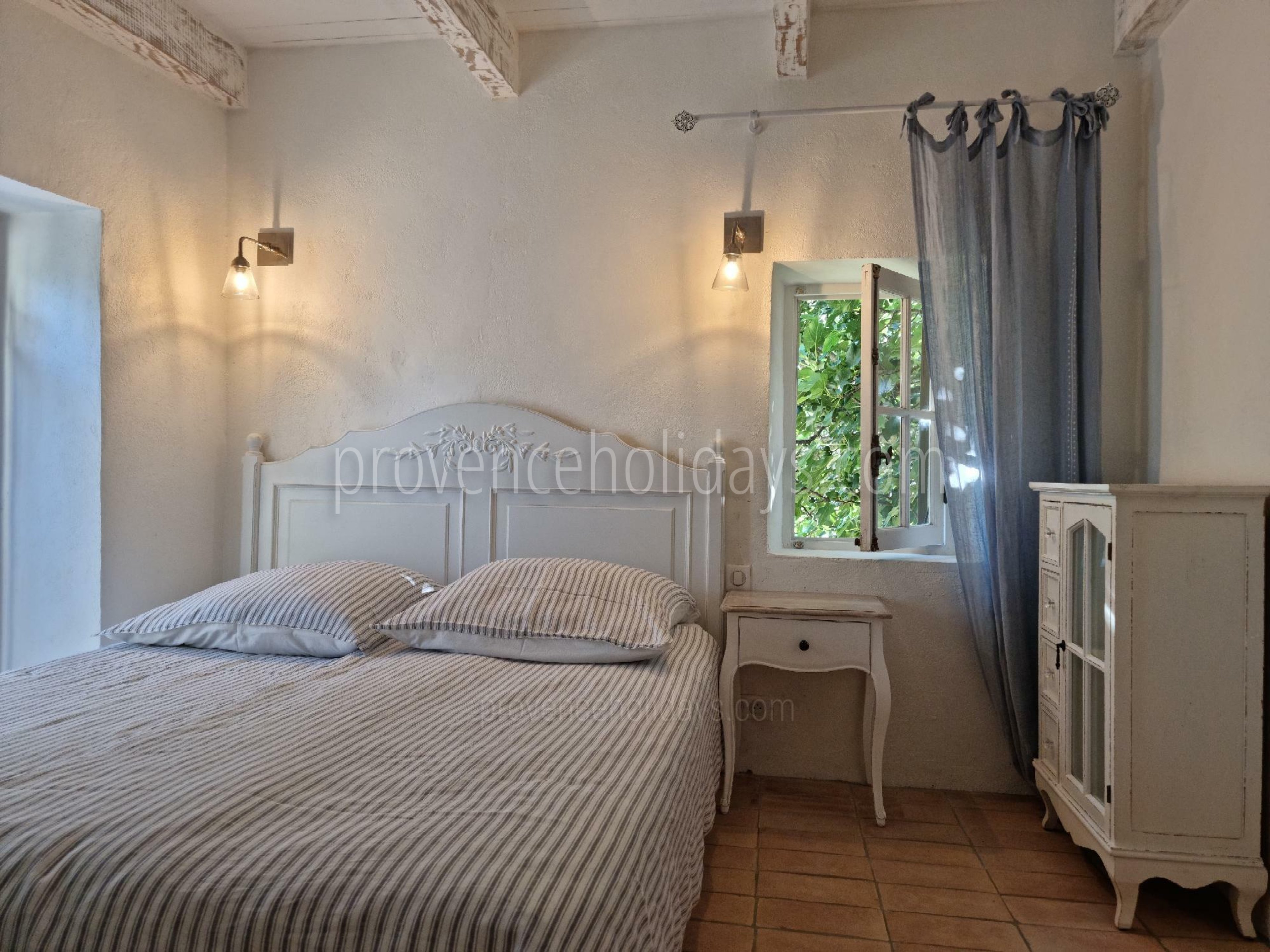 34 - Mas Cerisiers: Villa: Bedroom