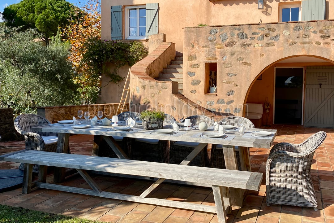 29 - Bastide Shalimar: Villa: Exterior