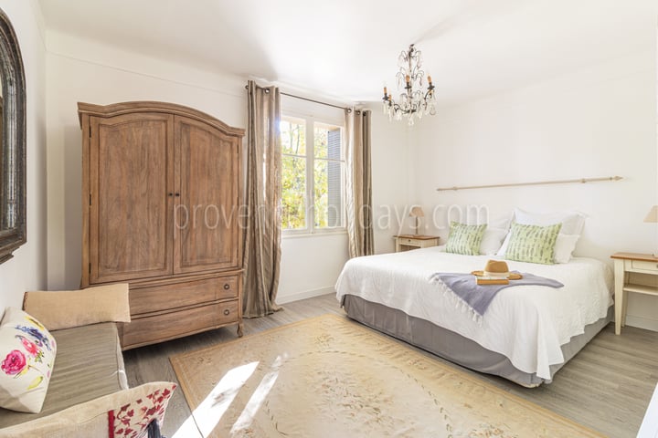 23 - Mas Mollégès: Villa: Bedroom