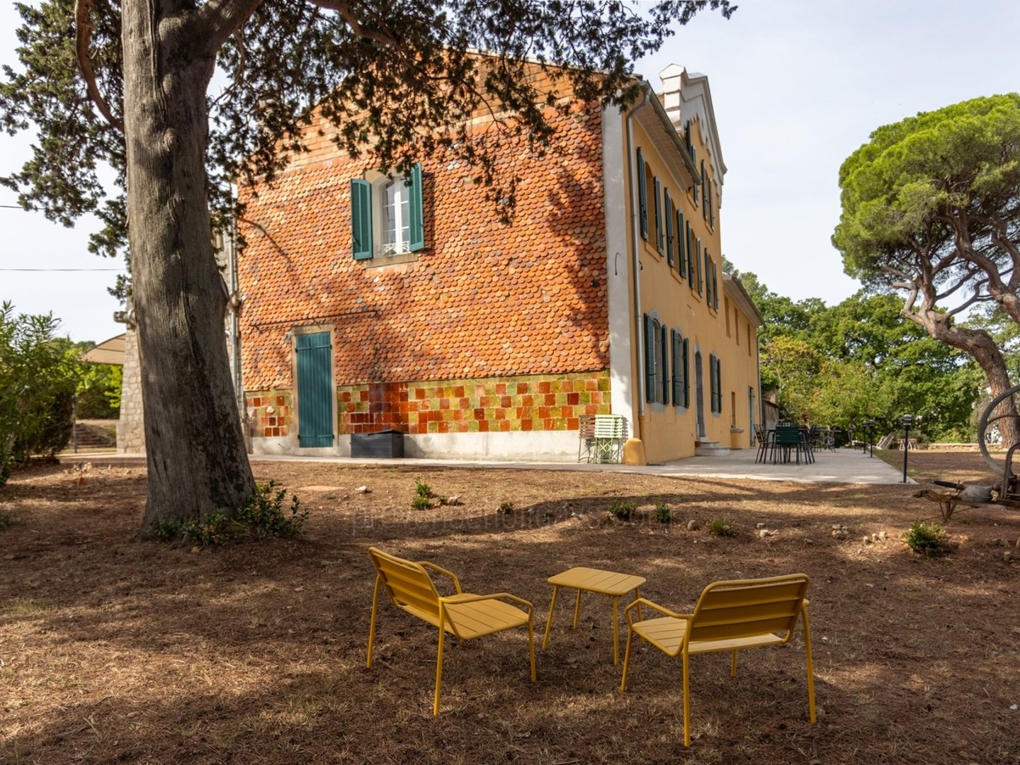 38 - Bastide Le Pradet: Villa: Exterior