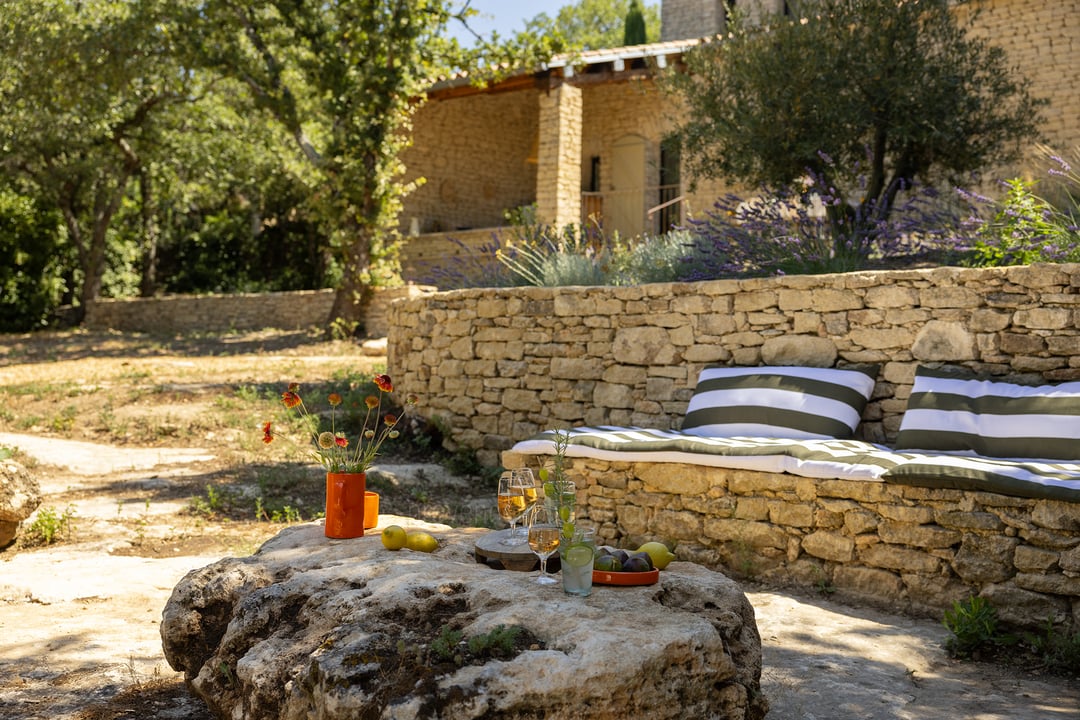 15 - Mas des Chênes Blancs: Villa: Exterior