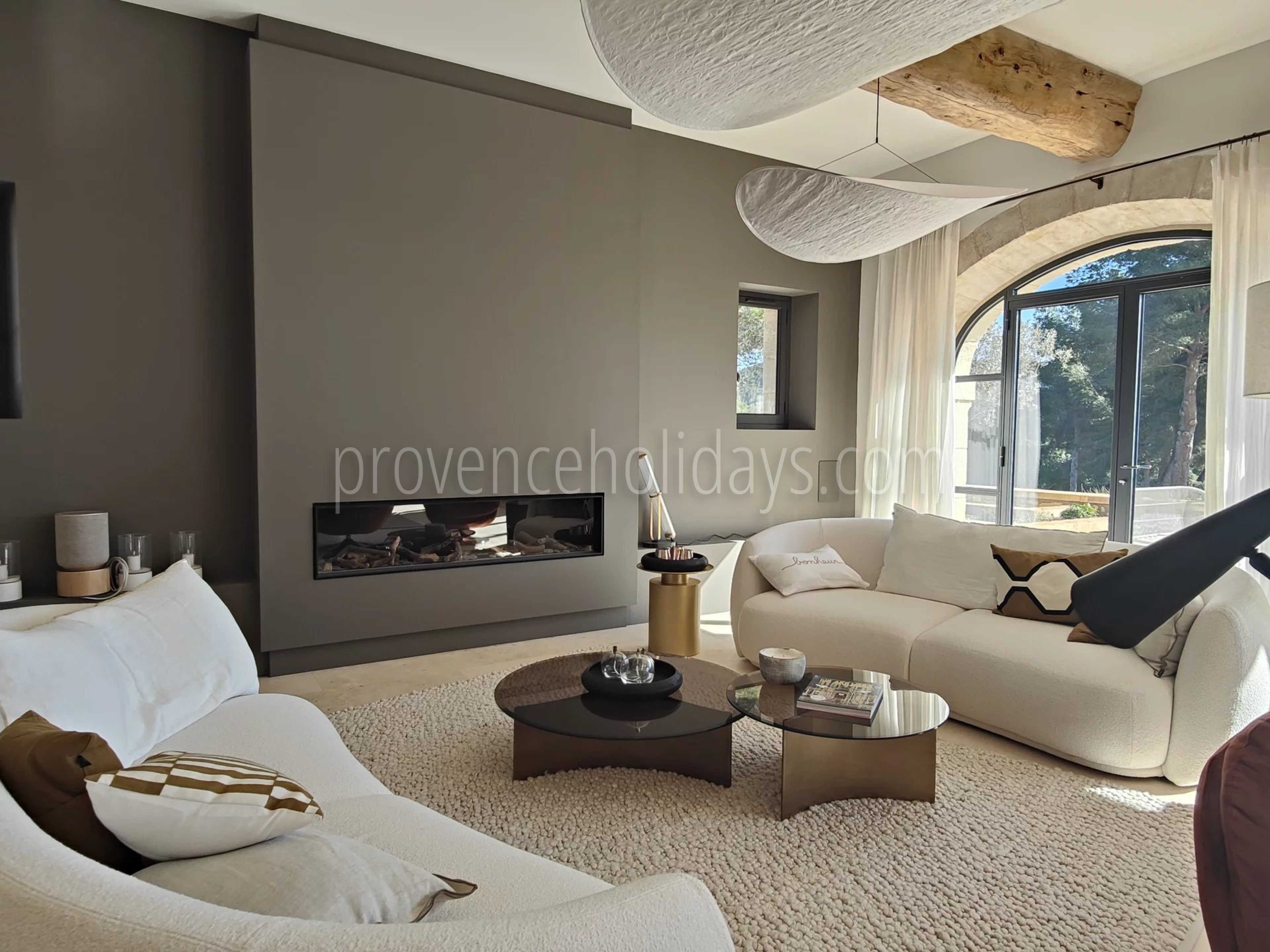 52 - Le Loup des Alpilles: Villa: Interior