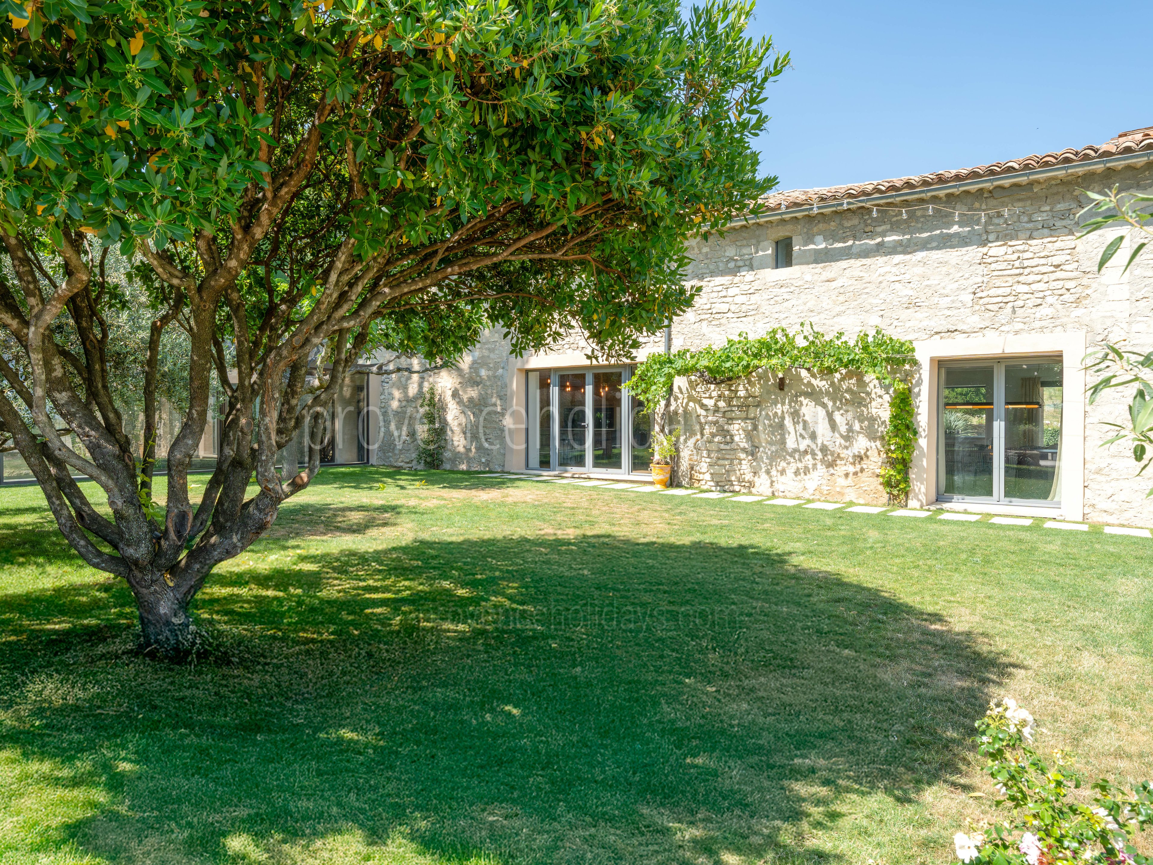 47 - Domaine de la Bouisse: Villa: Exterior