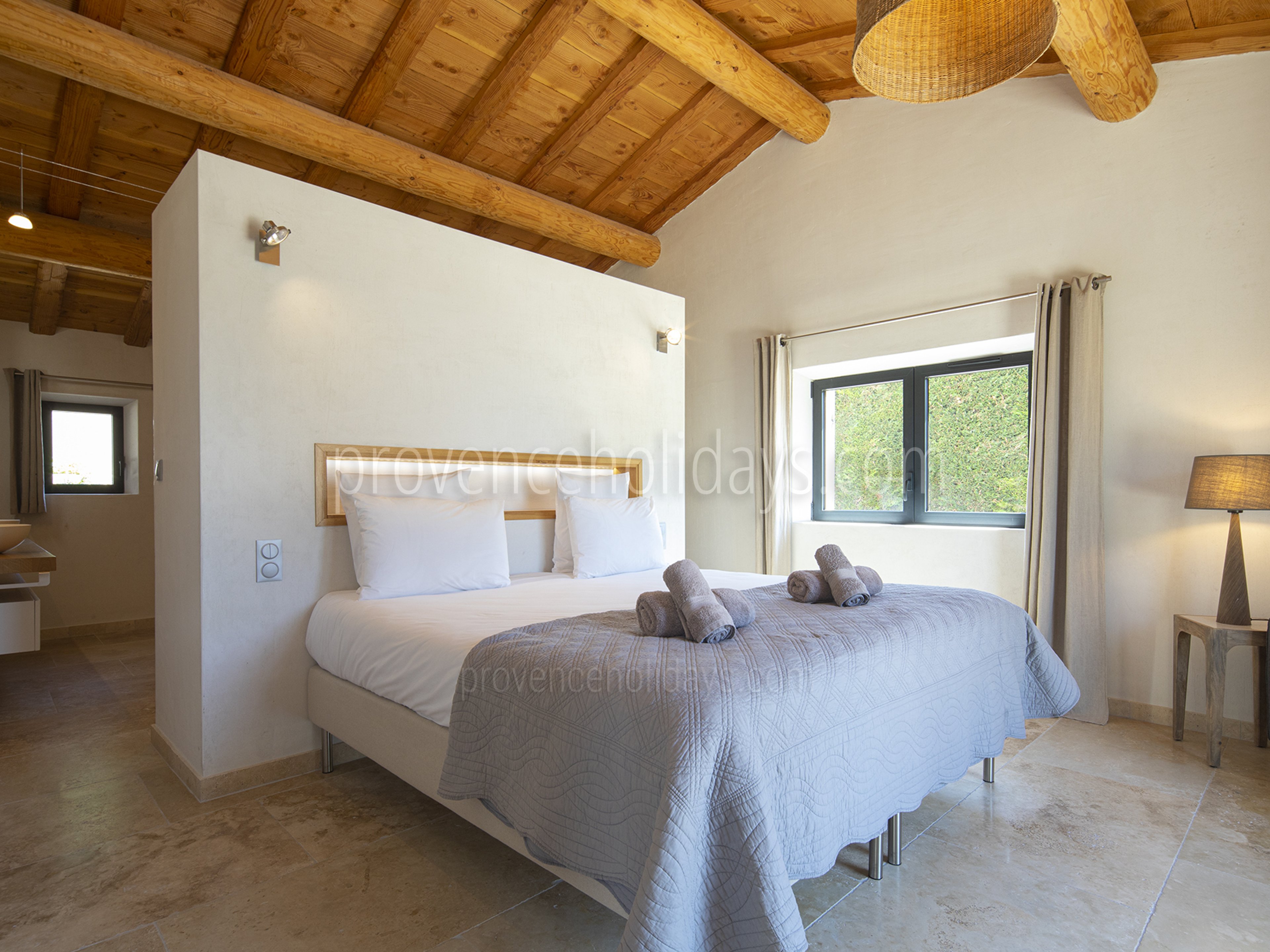 4 - Mas des Thyms: Villa: Bedroom