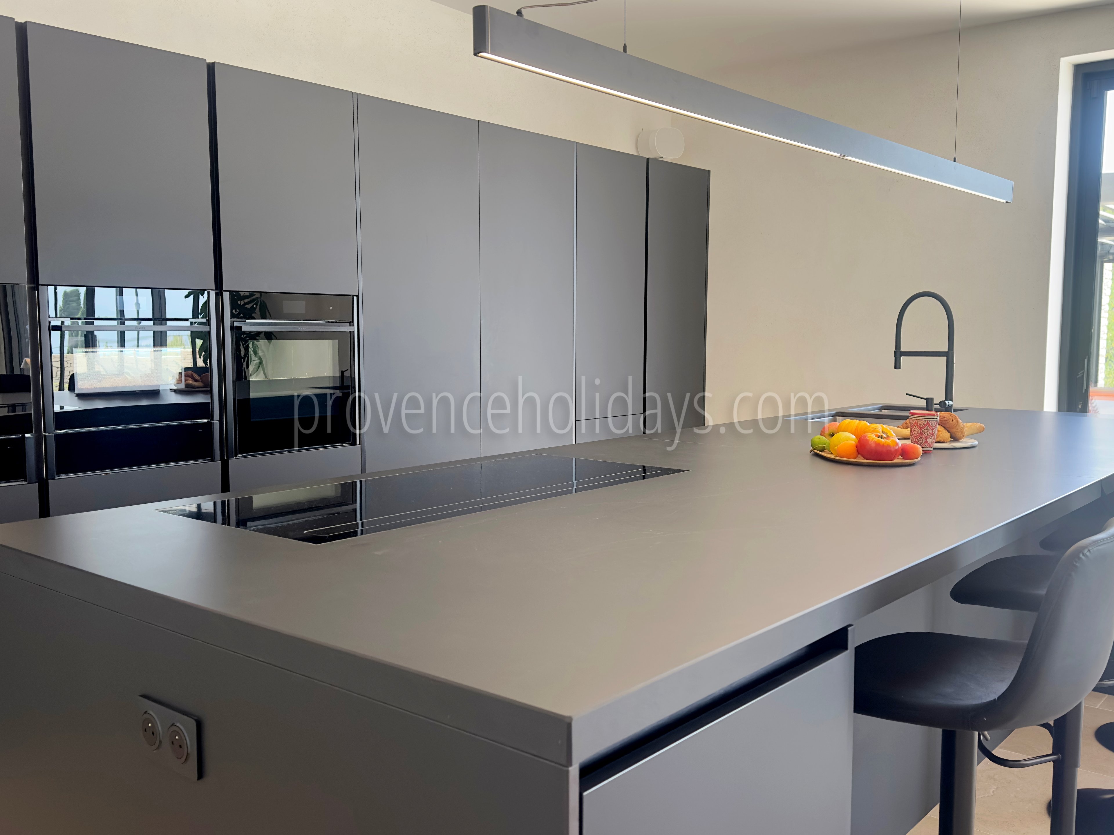 16 - Domaine Altavista: Villa: Interior
