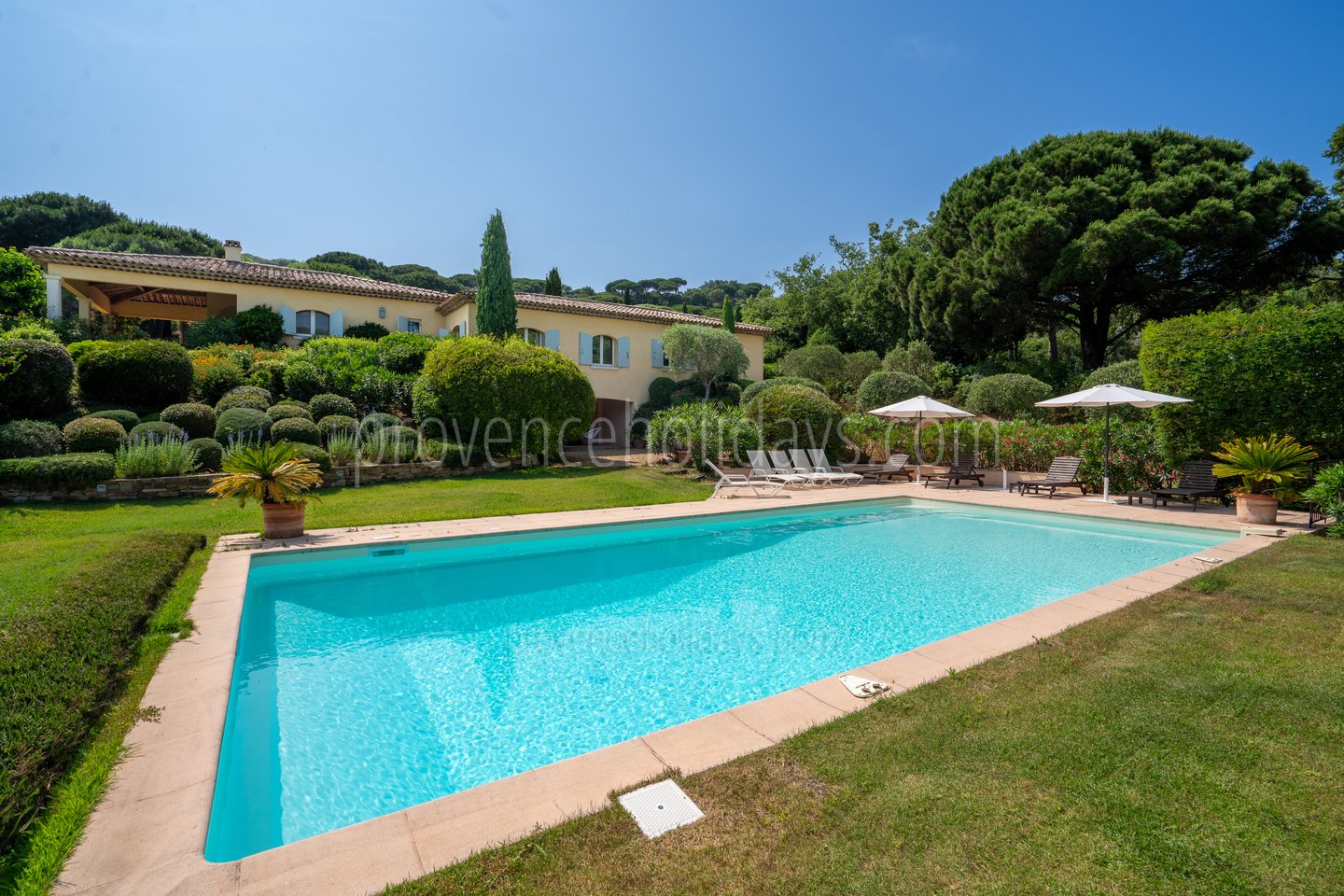 8 - Villa Serena: Villa: Pool